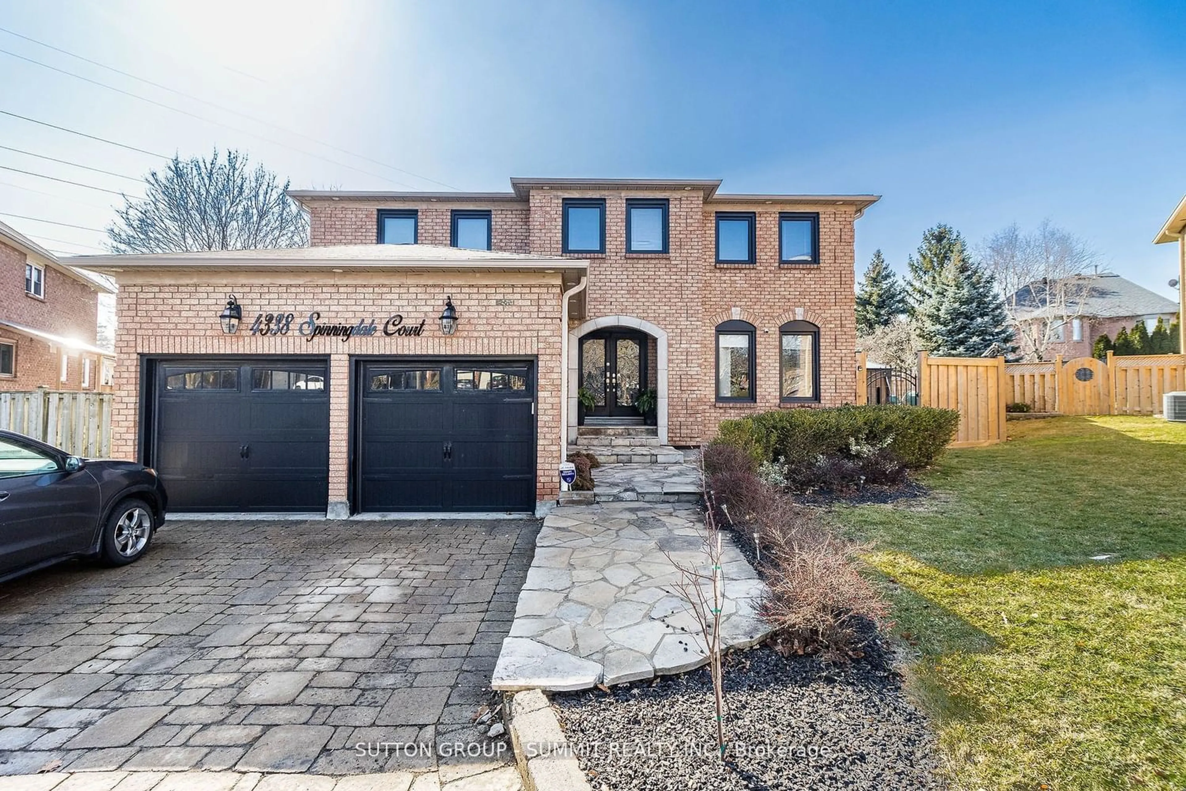 Home with brick exterior material for 4338 SPINNINGDALE Crt, Mississauga Ontario L5M 3J8