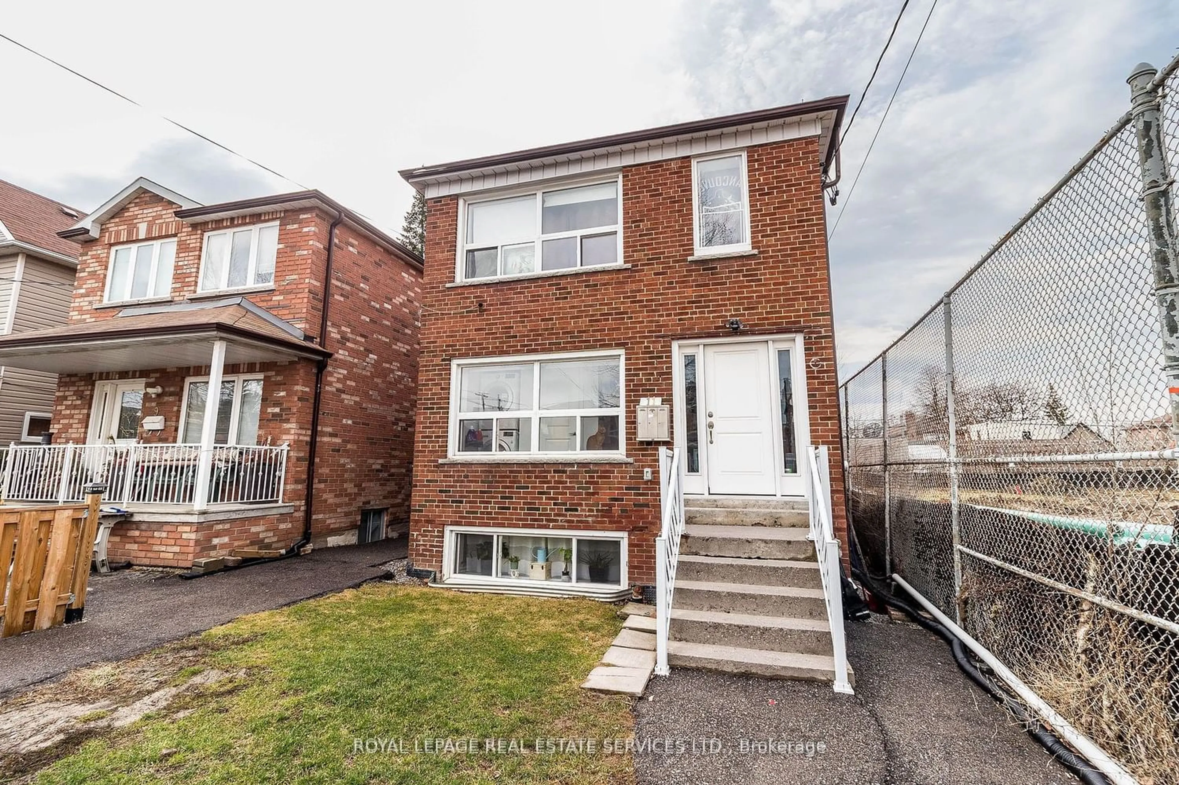 Frontside or backside of a home for 11 Dennis Ave, Toronto Ontario M6N 2T7