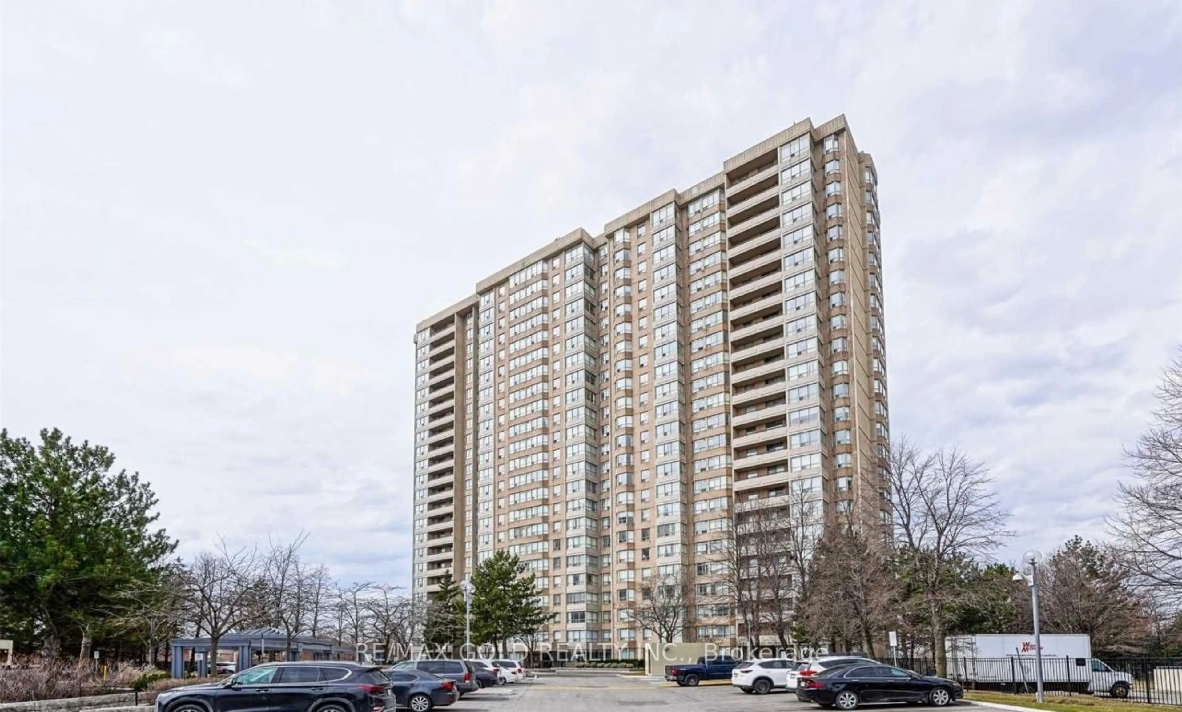 A pic from exterior of the house or condo for 30 Malta Ave #402, Brampton Ontario L6Y 4S5