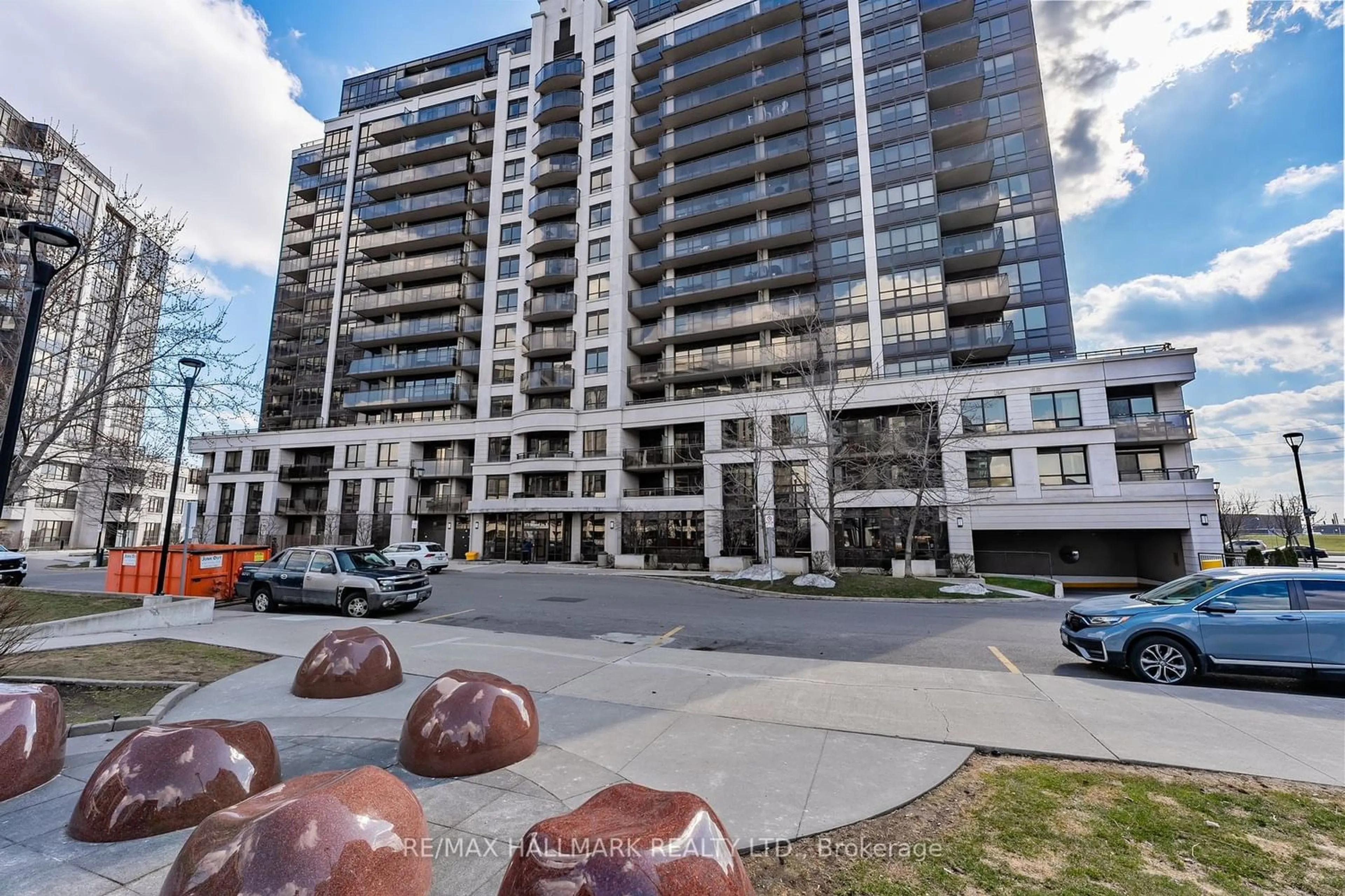 A pic from exterior of the house or condo for 1070 Sheppard Ave #311, Toronto Ontario M3J 0G8