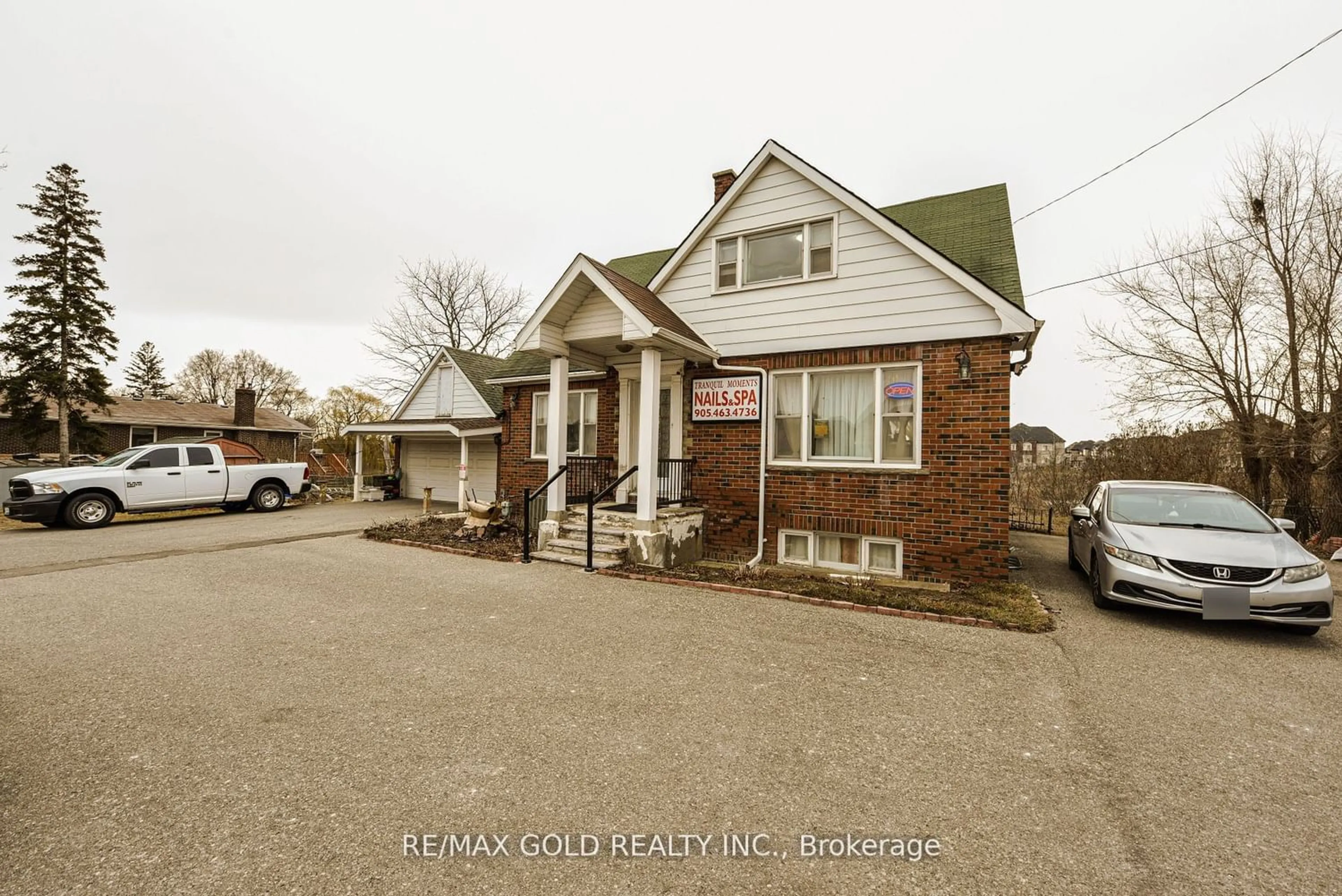 Frontside or backside of a home for 9234 Mississauga Rd, Brampton Ontario L6X 0B4
