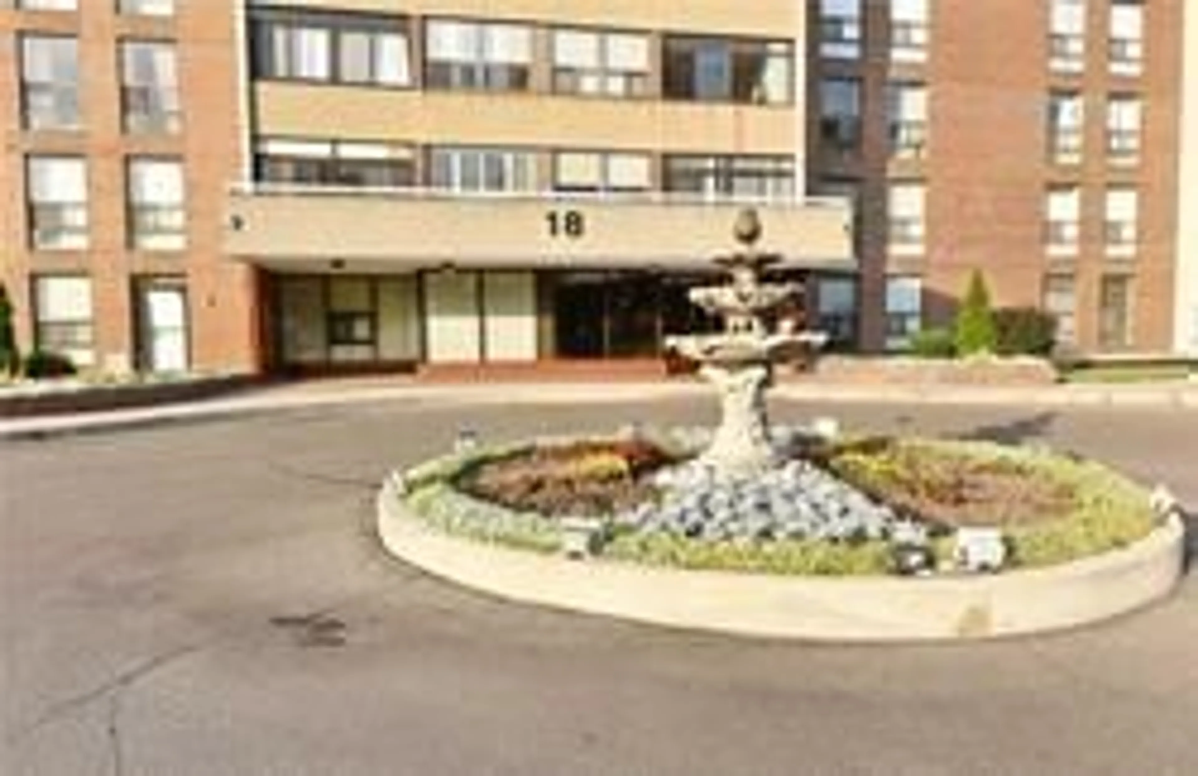 A pic from exterior of the house or condo for 18 Knightsbridge Rd #1611, Brampton Ontario L6T 3X5