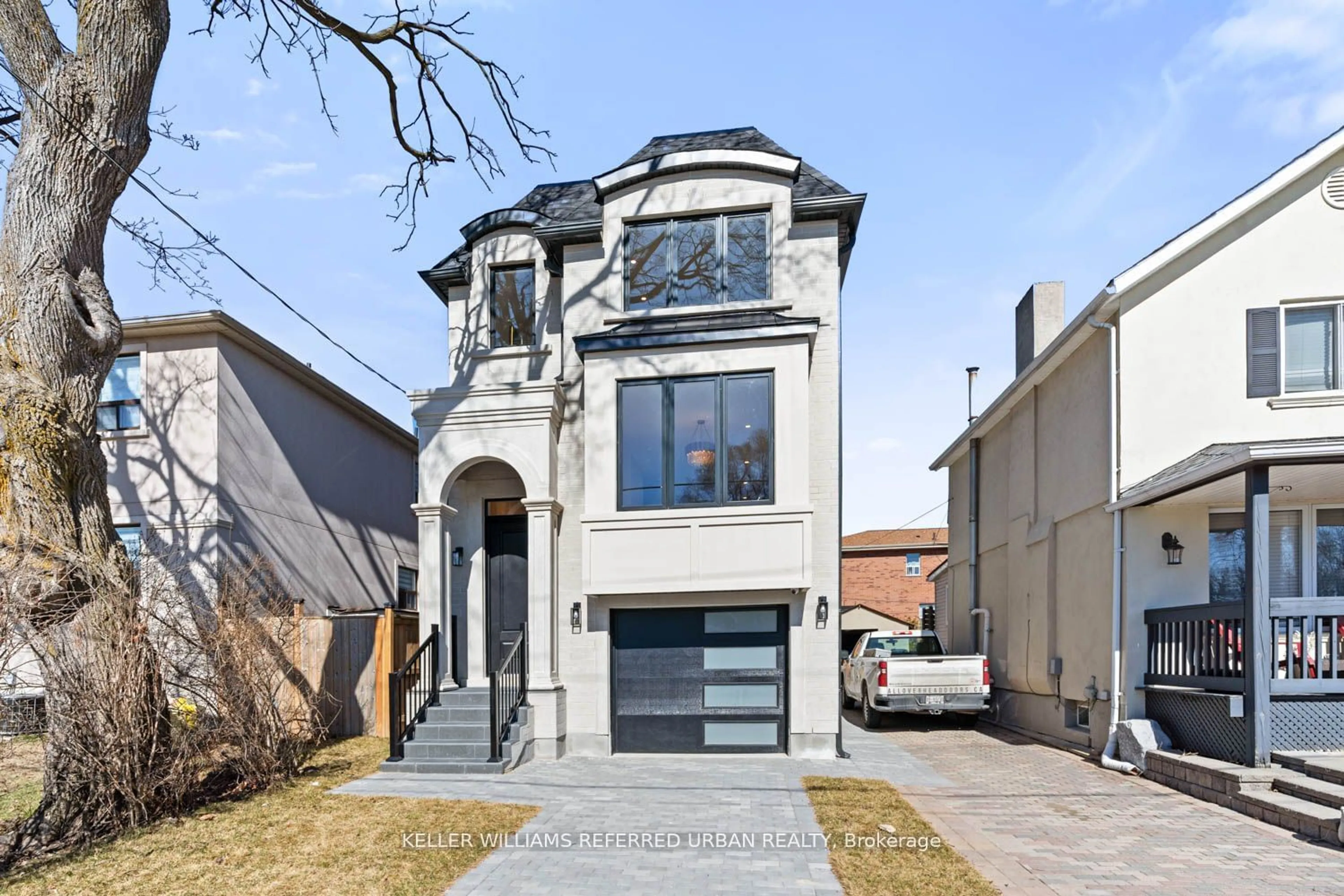 Frontside or backside of a home for 38 Kingdom St, Toronto Ontario M9P 1W3