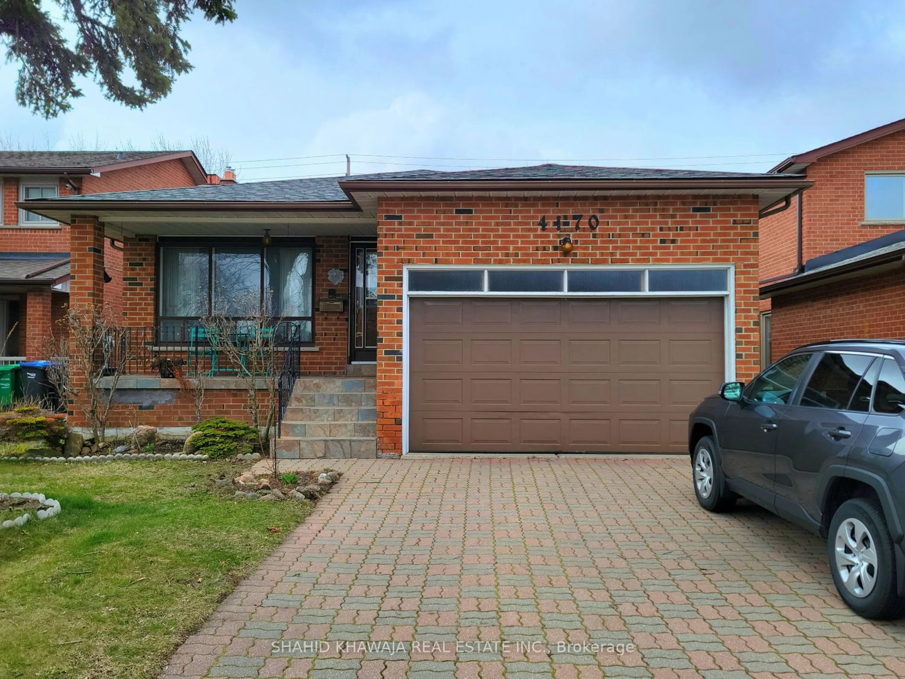 Home with brick exterior material for 4170 Sunset Valley Crt, Mississauga Ontario L4W 3L5