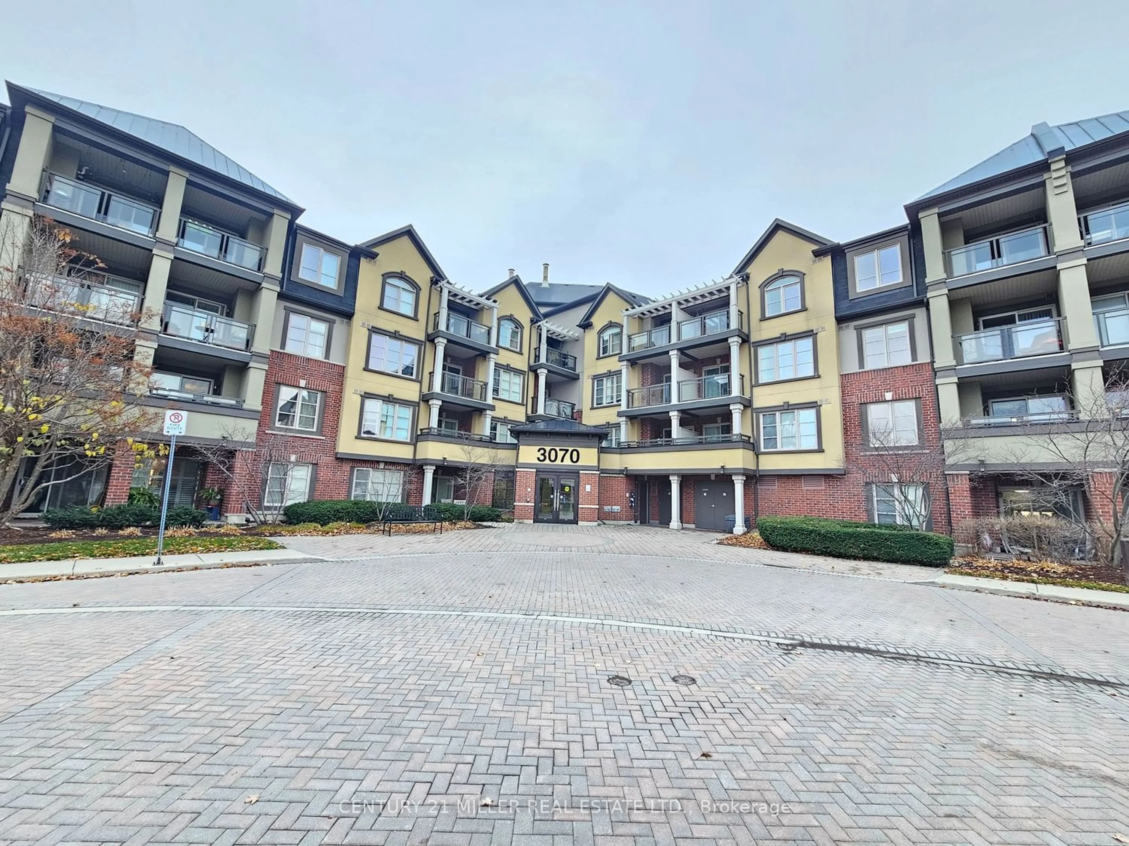 A pic from exterior of the house or condo for 3070 Rotary Way #114, Burlington Ontario L7M 0H1