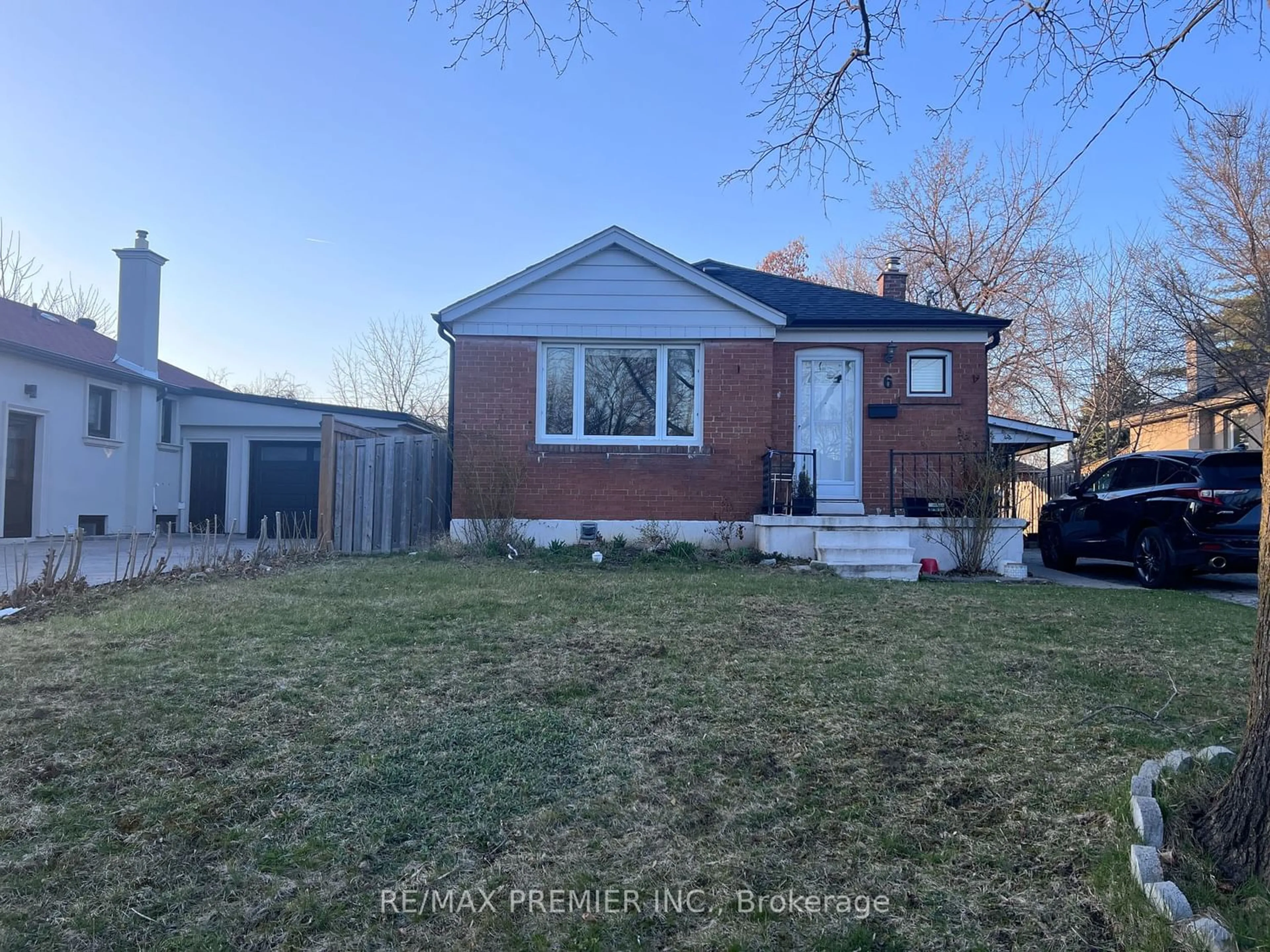 Frontside or backside of a home for 6 Melody Rd, Toronto Ontario M9M 1C7