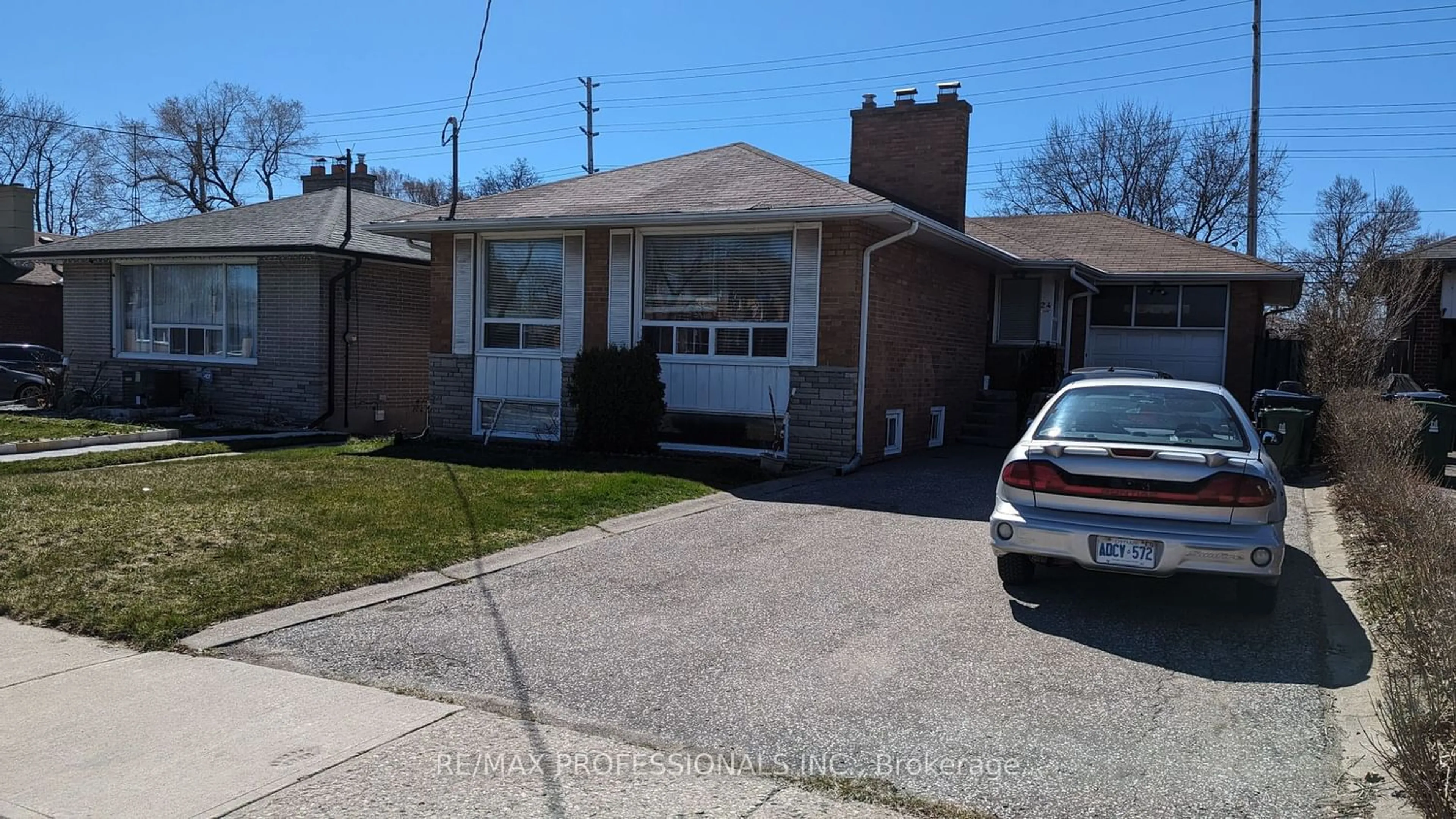 Frontside or backside of a home for 24 Bairstow Cres, Toronto Ontario M9W 4R4