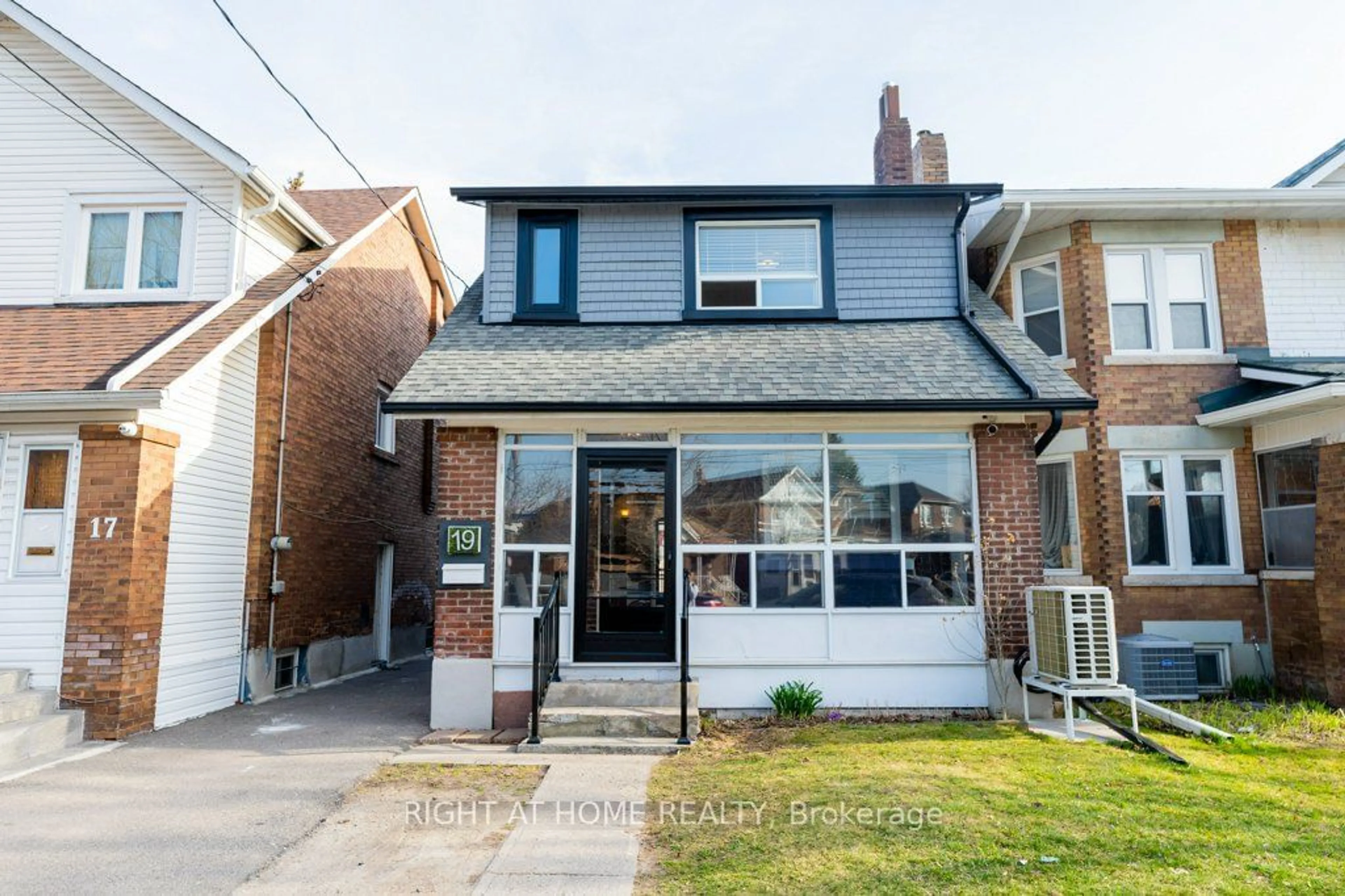 Home with brick exterior material for 19 Bartonville Ave, Toronto Ontario M6M 2B4