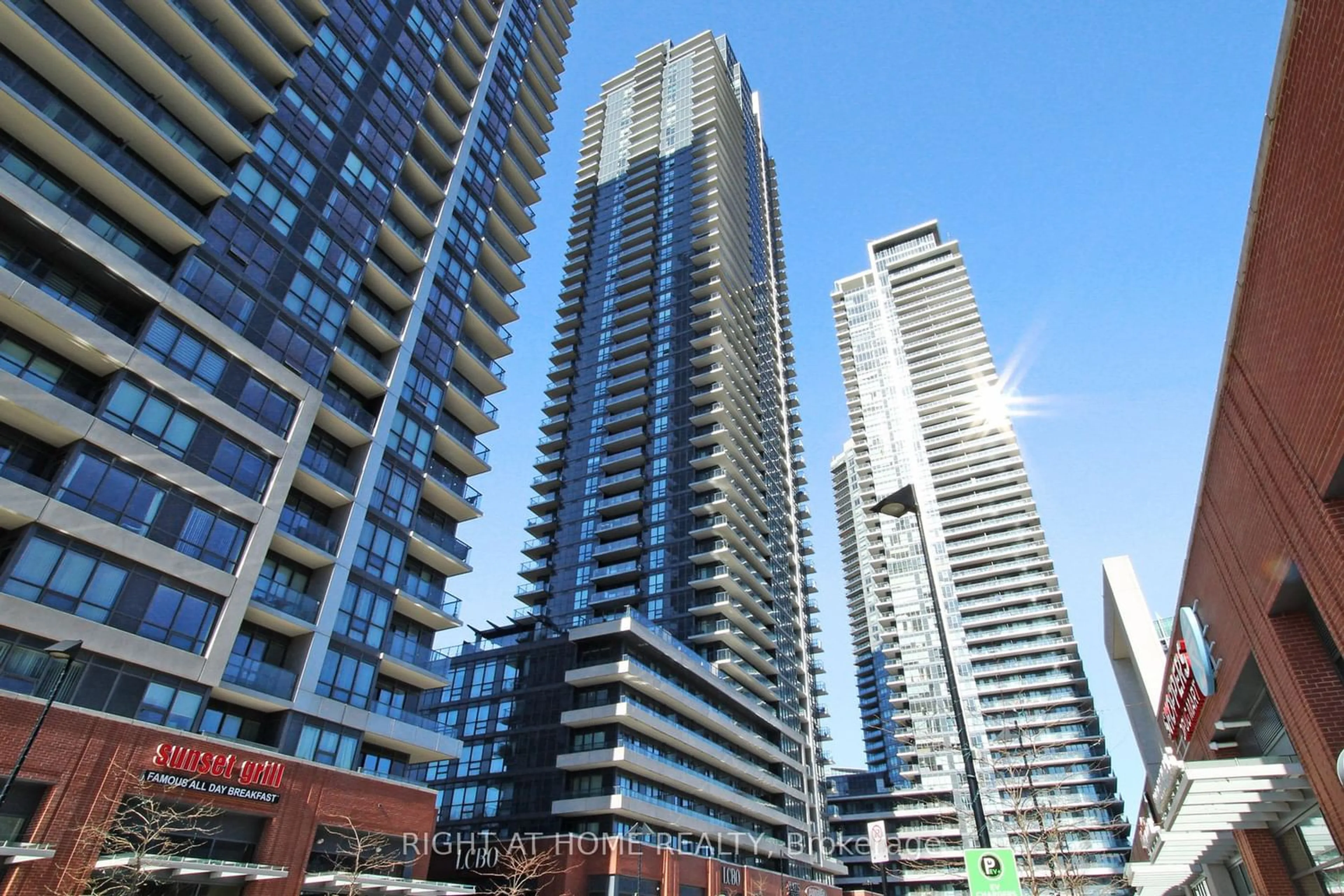 A pic from exterior of the house or condo for 2220 Lakeshore Blvd #Uph02, Toronto Ontario M8V 0C1