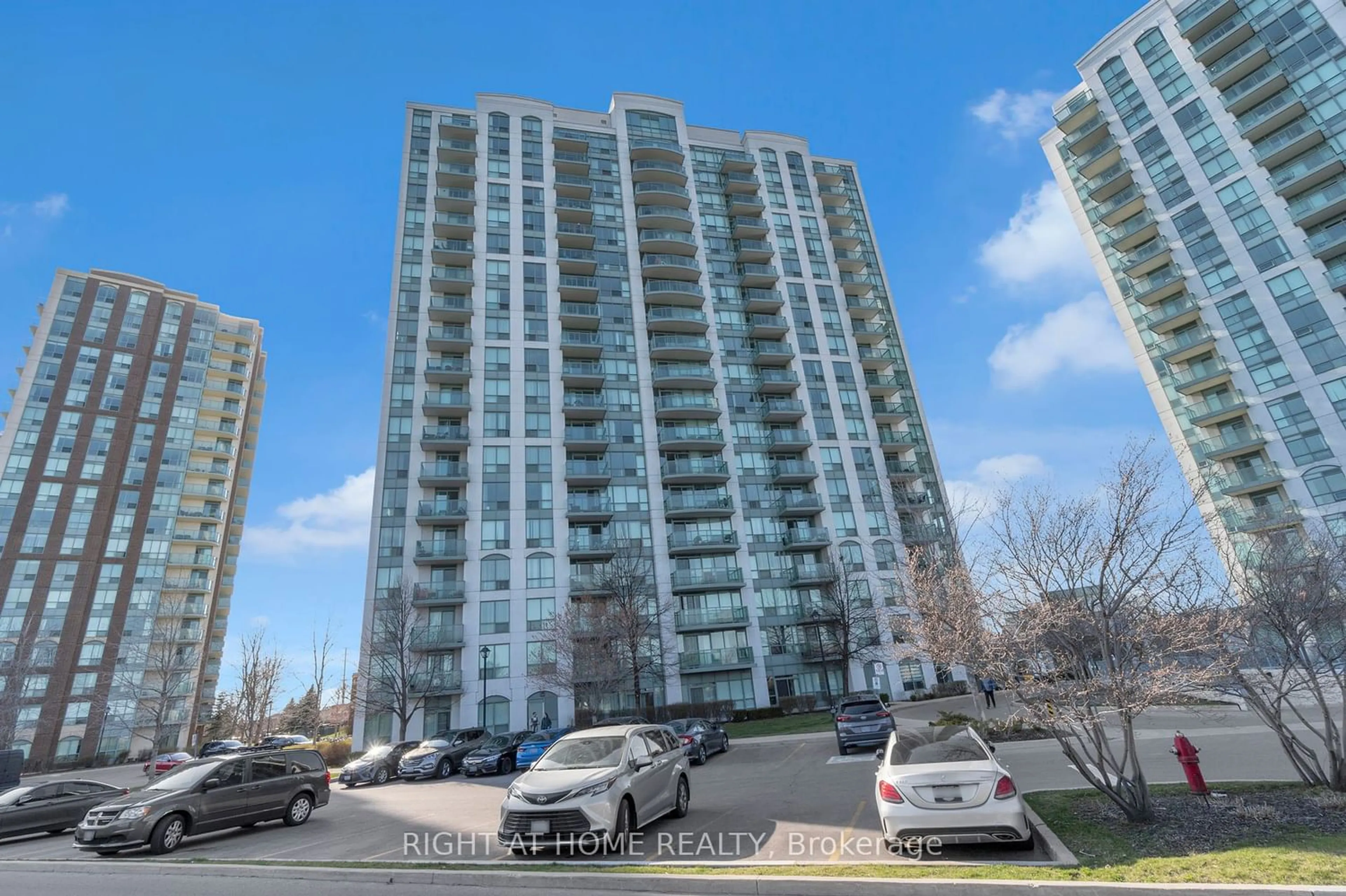 A pic from exterior of the house or condo for 4850 Glen Erin Dr #501, Mississauga Ontario L5M 7S1