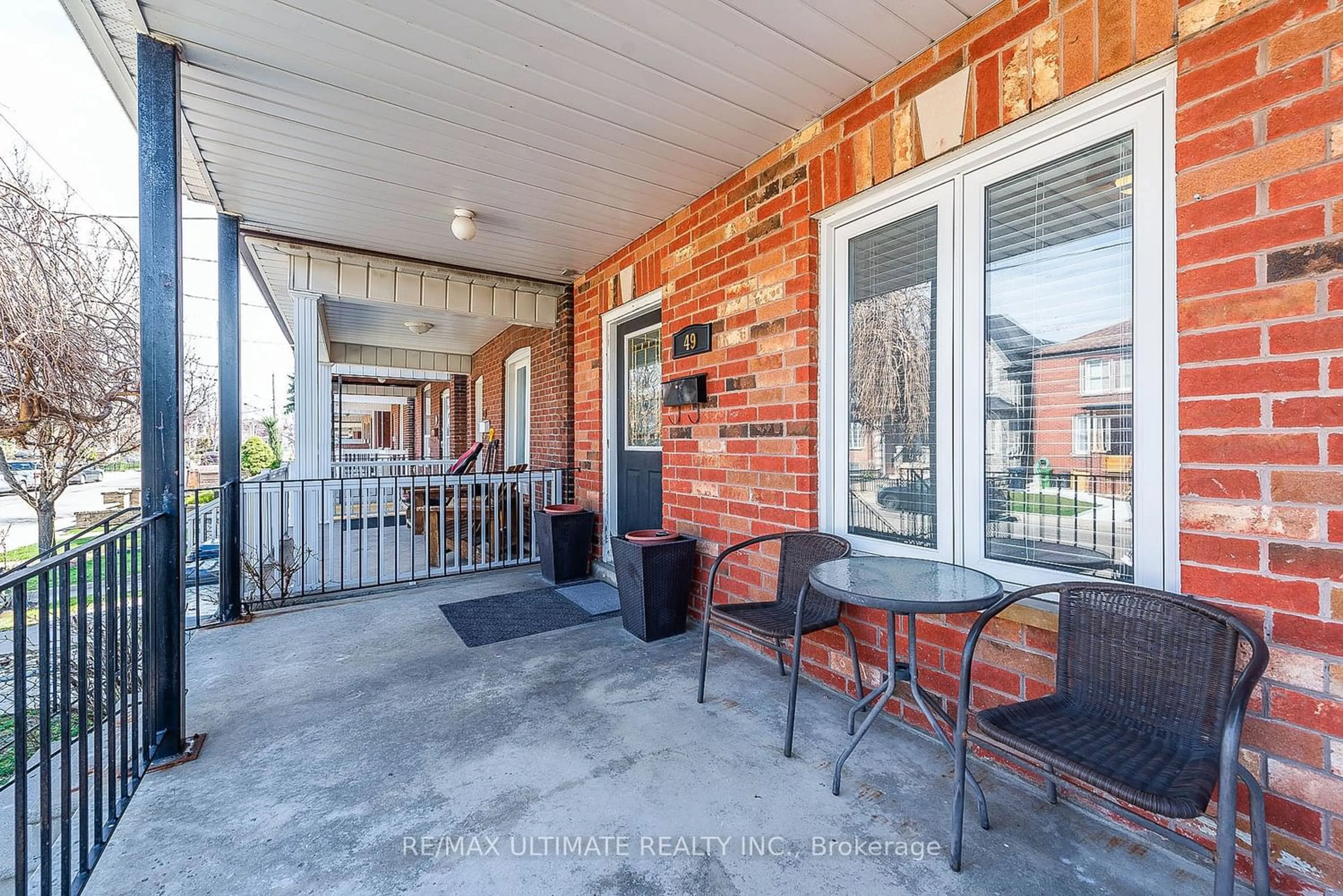 Patio for 49 Millicent St, Toronto Ontario M6H 1W3