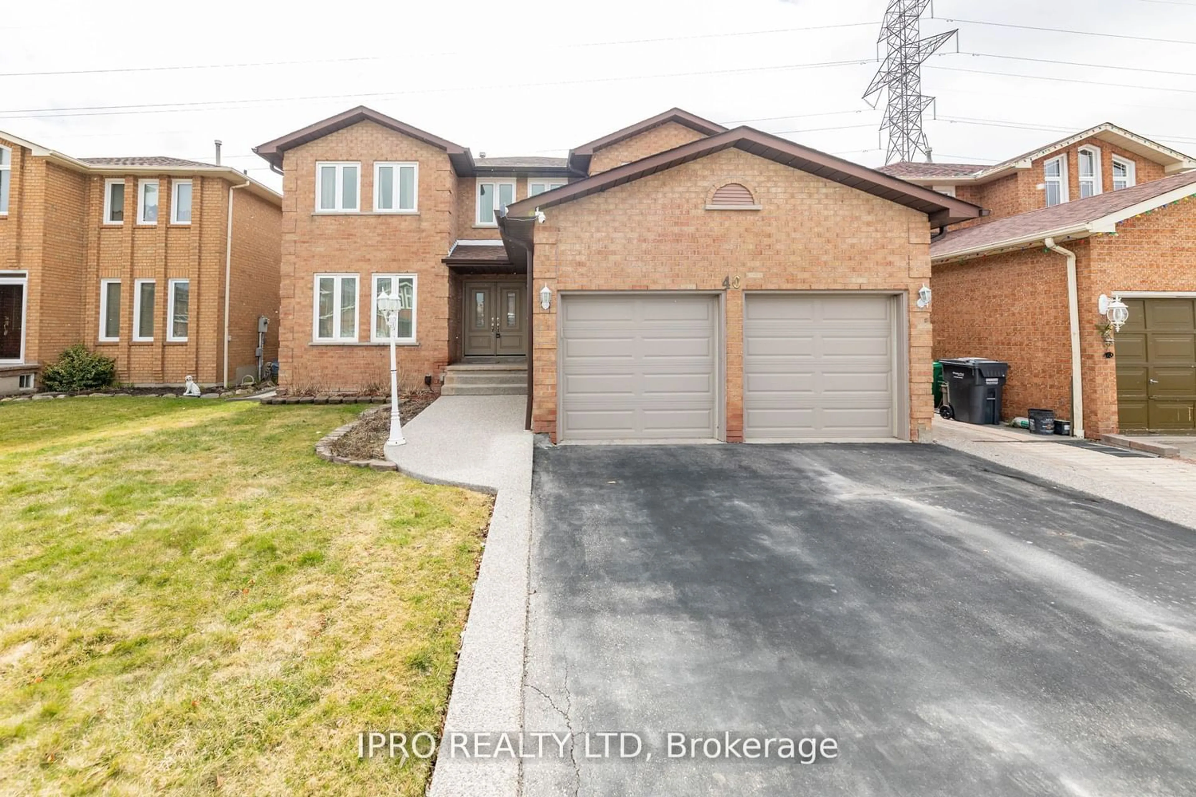 Frontside or backside of a home for 40 O'hara Pl, Brampton Ontario L6Y 3R8