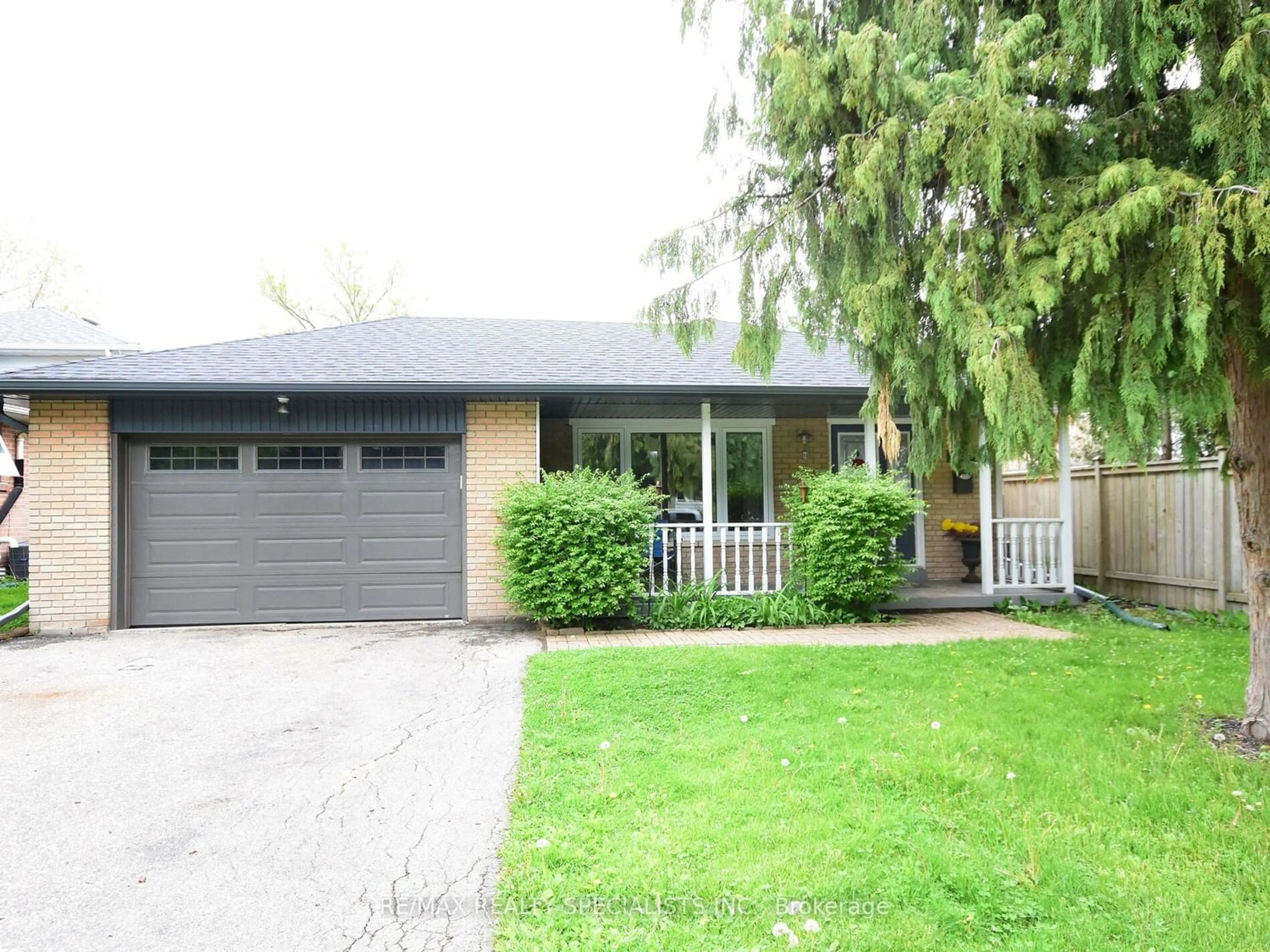 Frontside or backside of a home for 2054 Davebrook Rd, Mississauga Ontario L5J 3M5