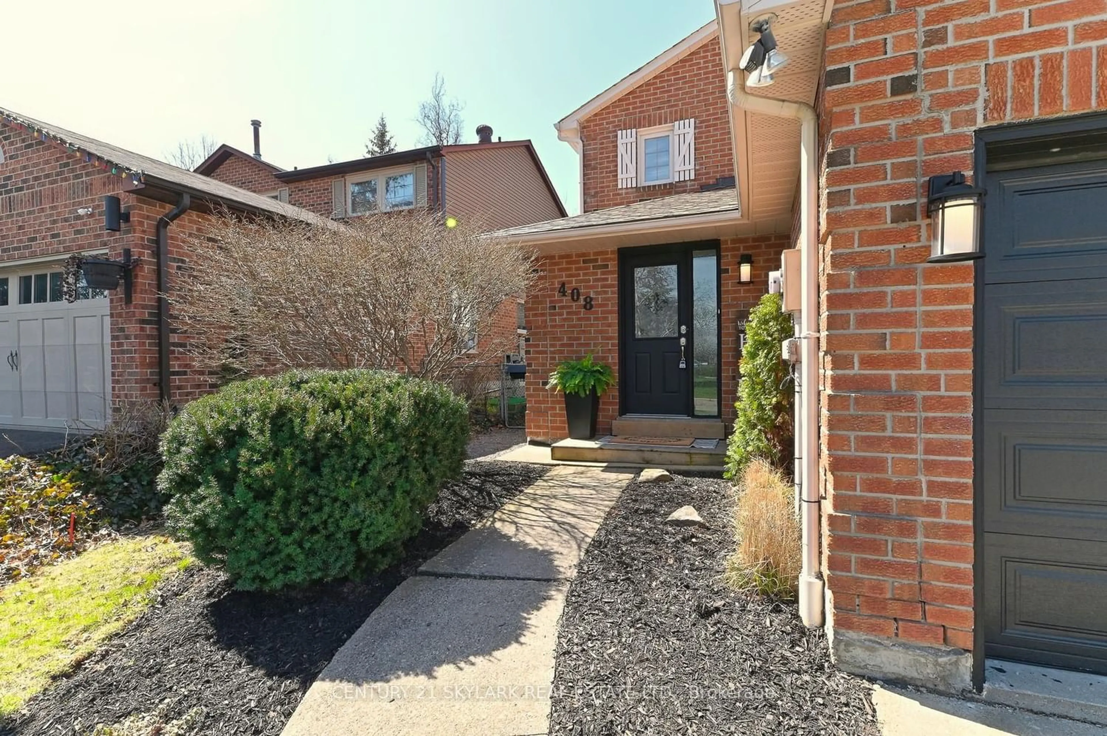 Home with brick exterior material for 408 Vanier Dr, Milton Ontario L9T 3Y8