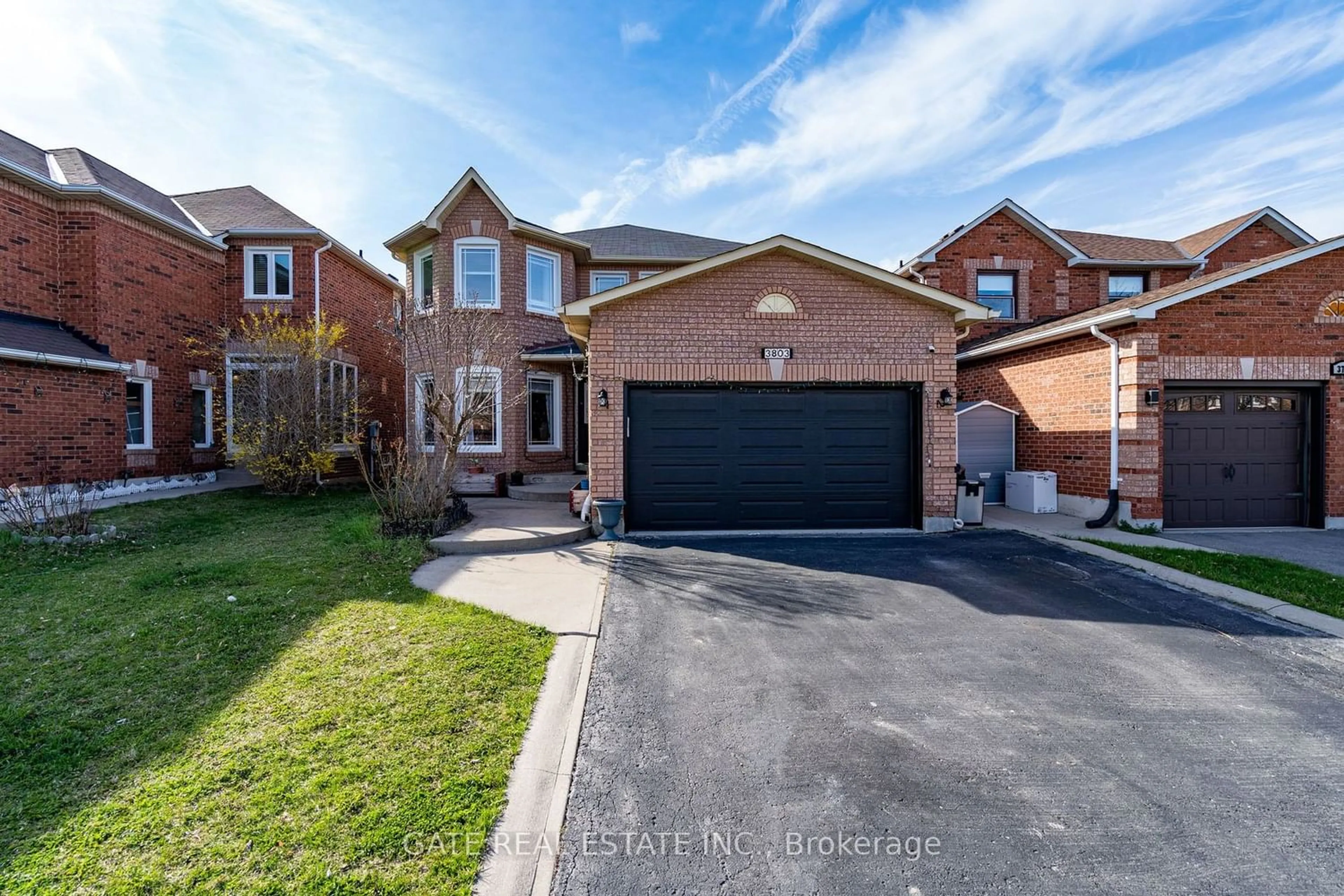 Frontside or backside of a home for 3803 Laurenclaire Dr, Mississauga Ontario L5N 7G8