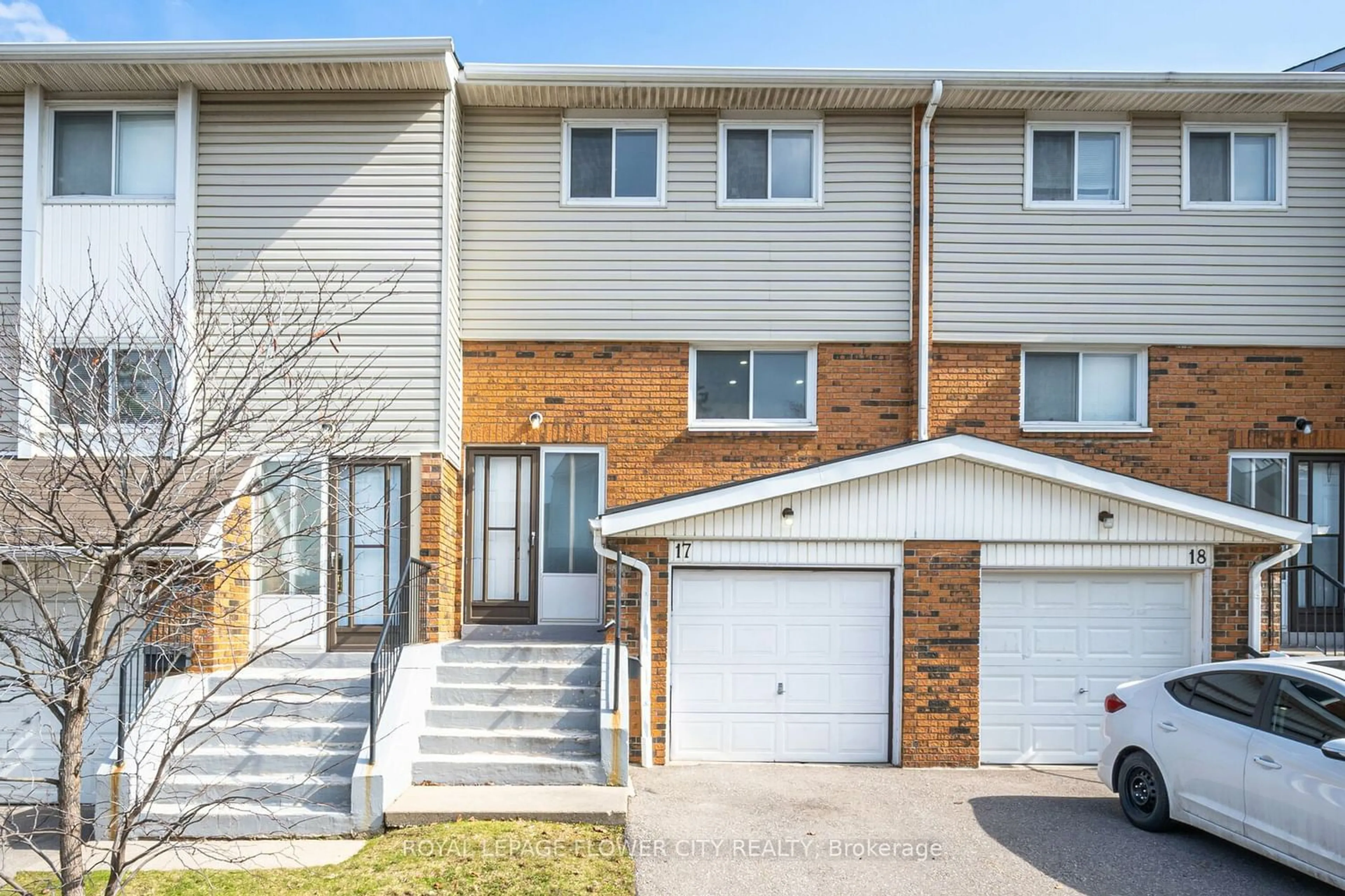 A pic from exterior of the house or condo for 17 Sandringham Crt #131, Brampton Ontario L6T 3Z3