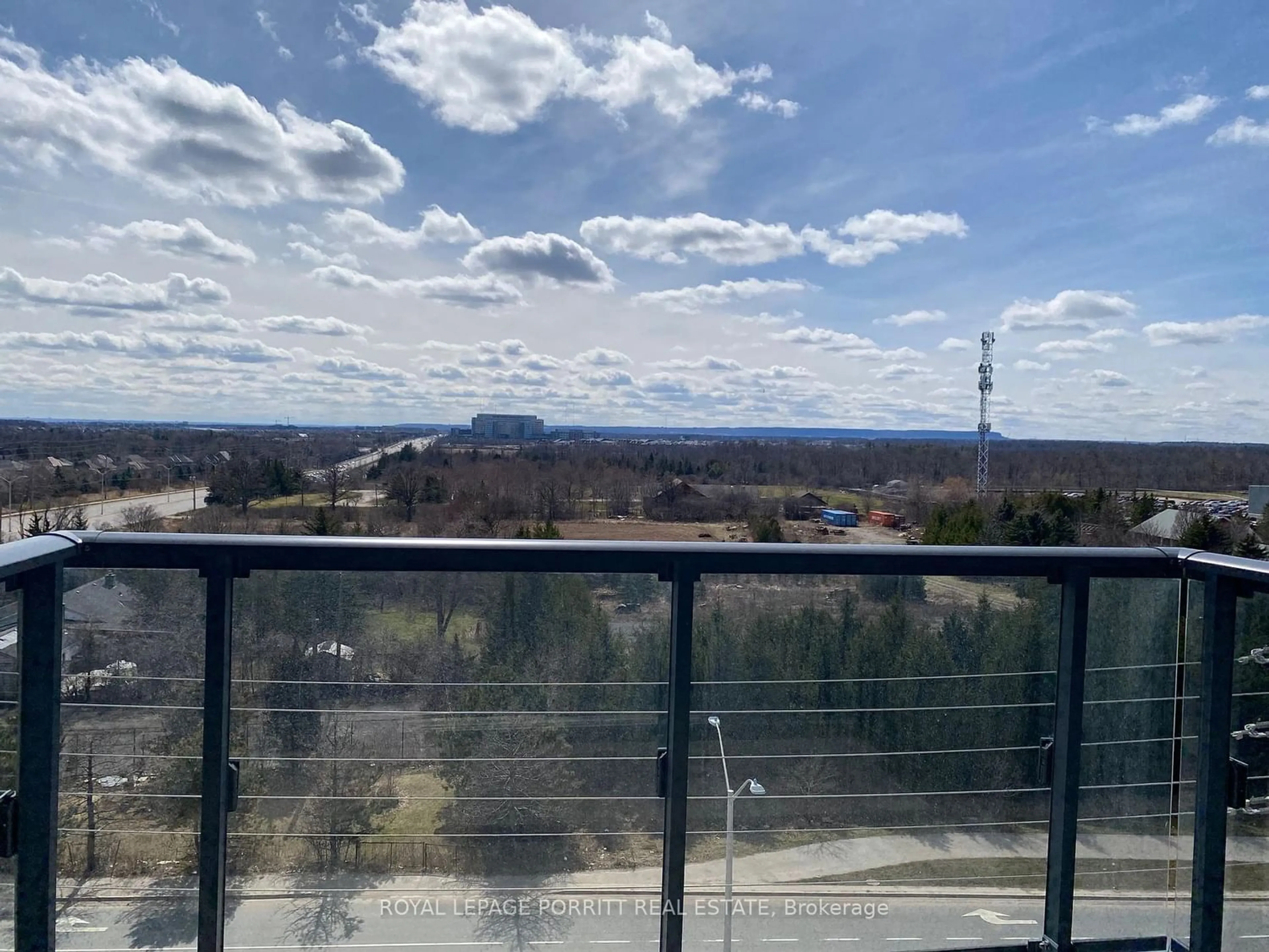Balcony in the apartment for 509 Dundas St #604, Oakville Ontario L6M 5P4