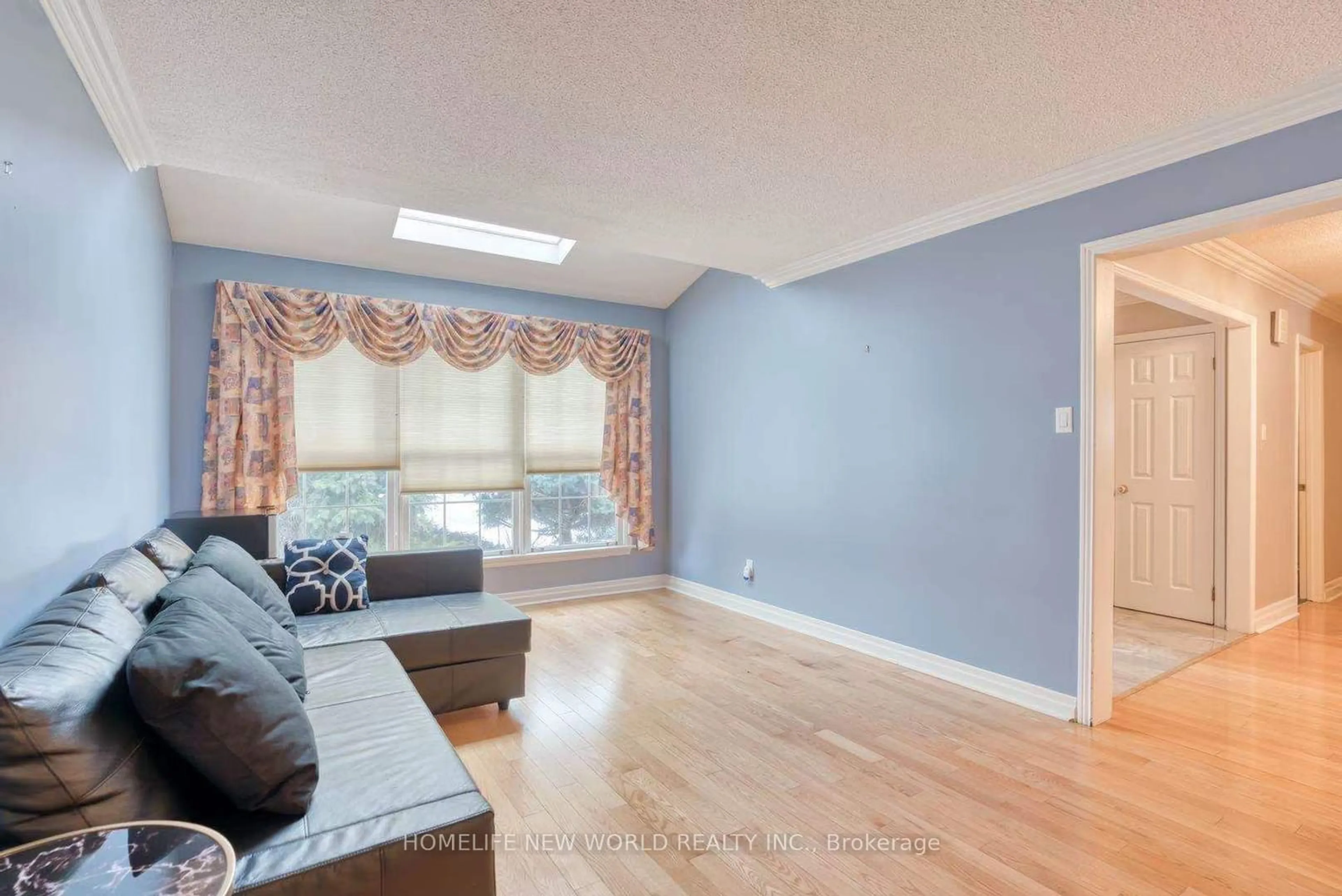 A pic of a room for 1876 Roy Ivor Cres, Mississauga Ontario L5L 3N8