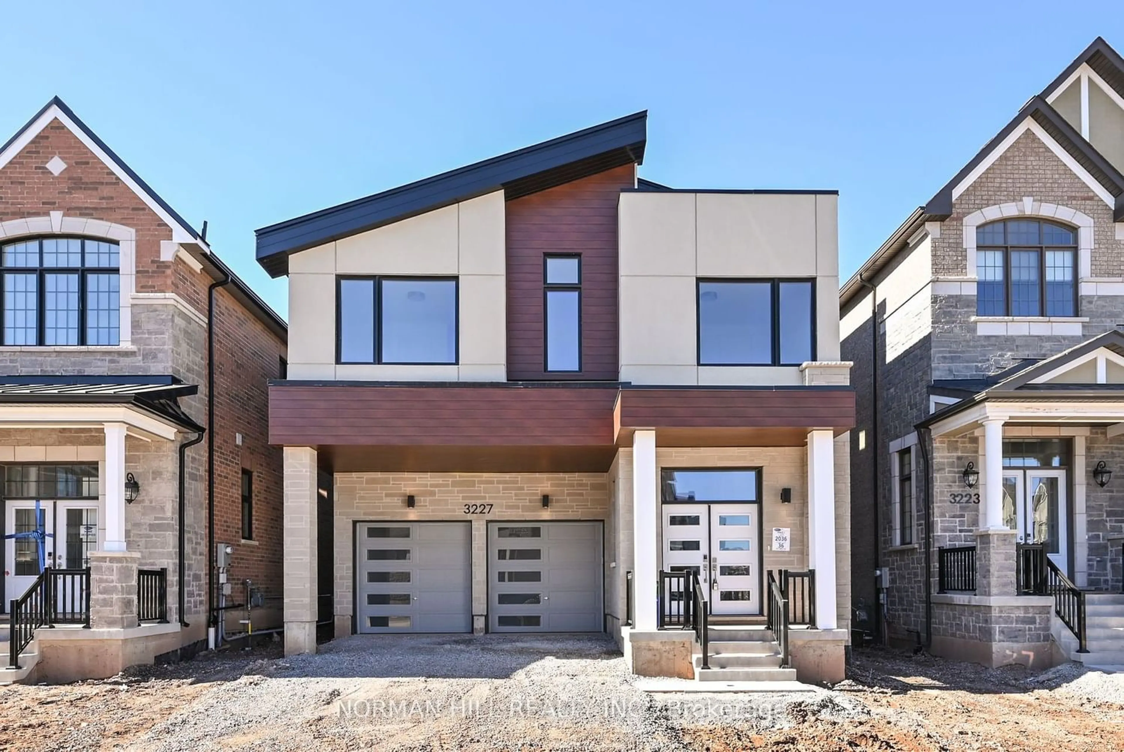 Home with brick exterior material for 3227 Harasym Tr, Oakville Ontario L6M 5N7
