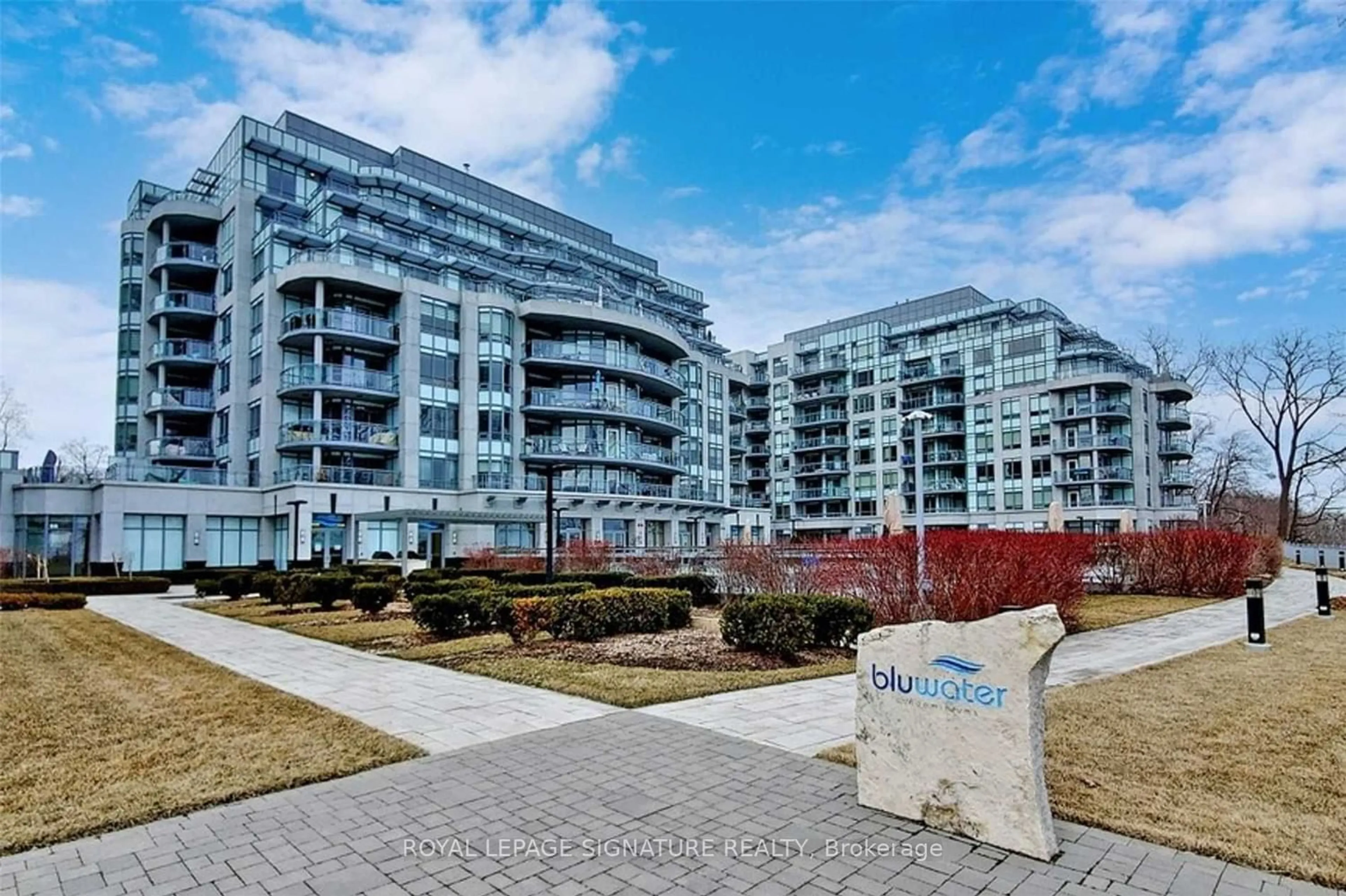 A pic from exterior of the house or condo for 3500 Lakeshore Rd #508, Oakville Ontario L6L 0B4
