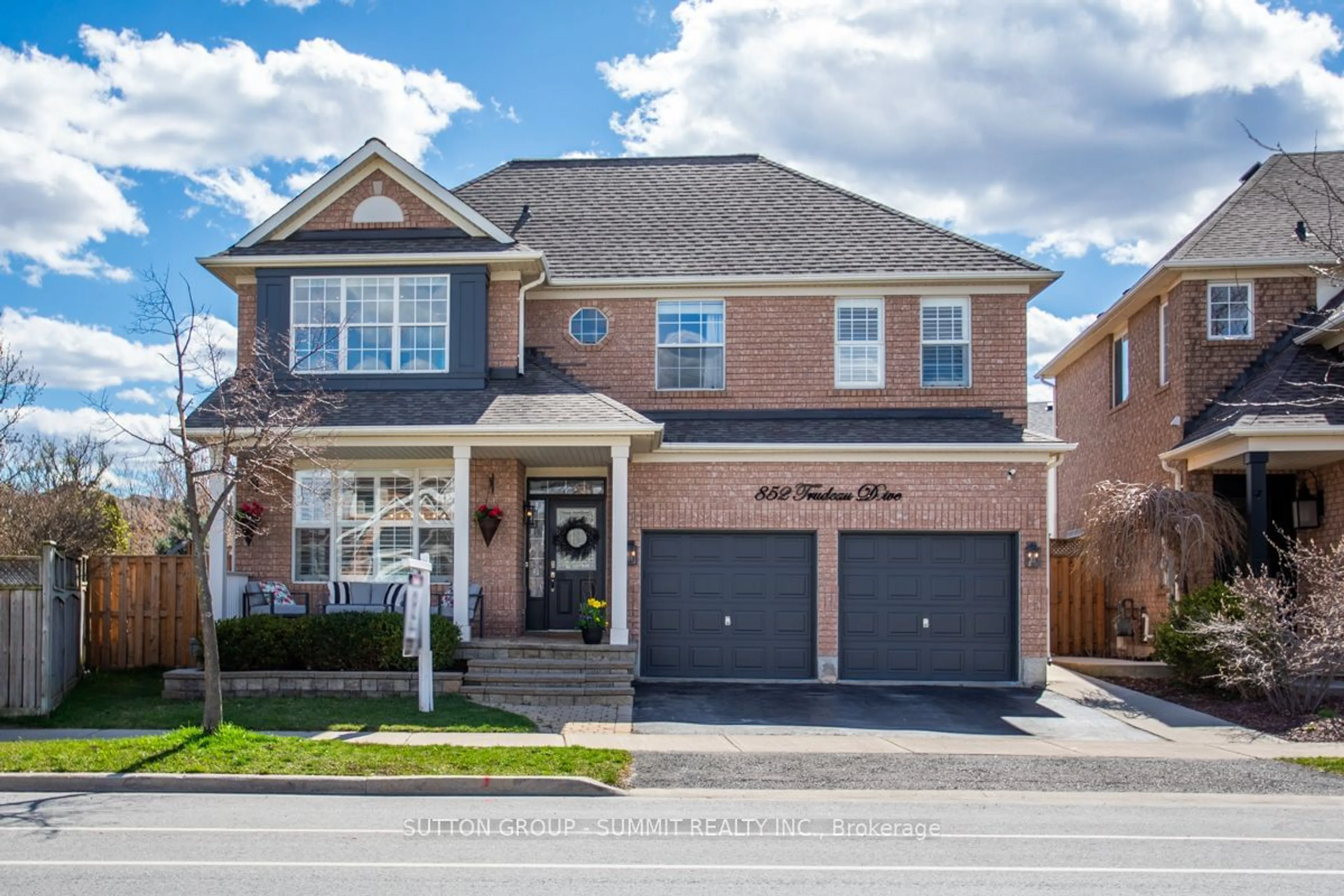 Home with brick exterior material for 852 Trudeau Dr, Milton Ontario L9T 5T7