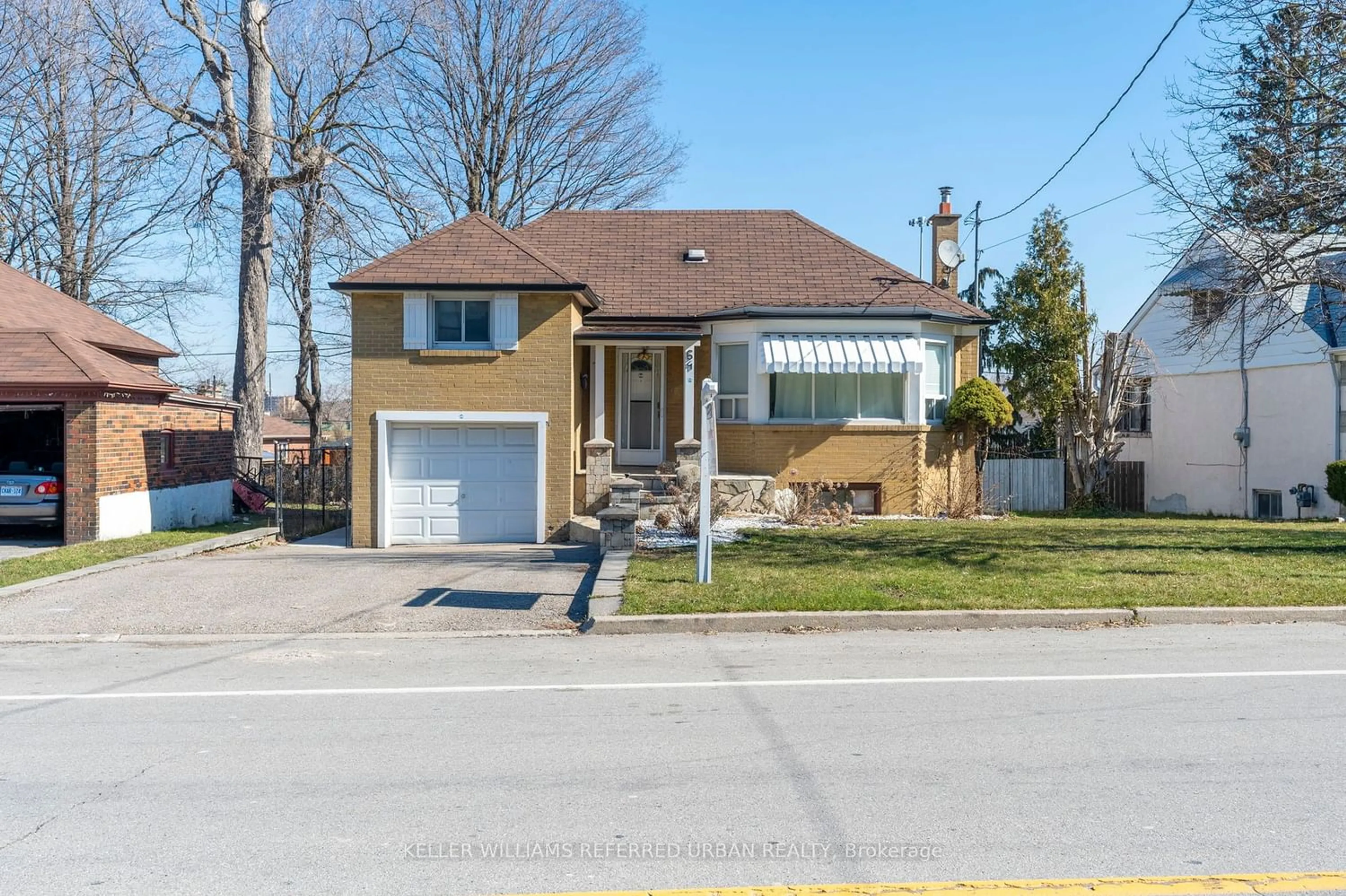 Frontside or backside of a home for 64 Pelmo Cres, Toronto Ontario M9N 2X5