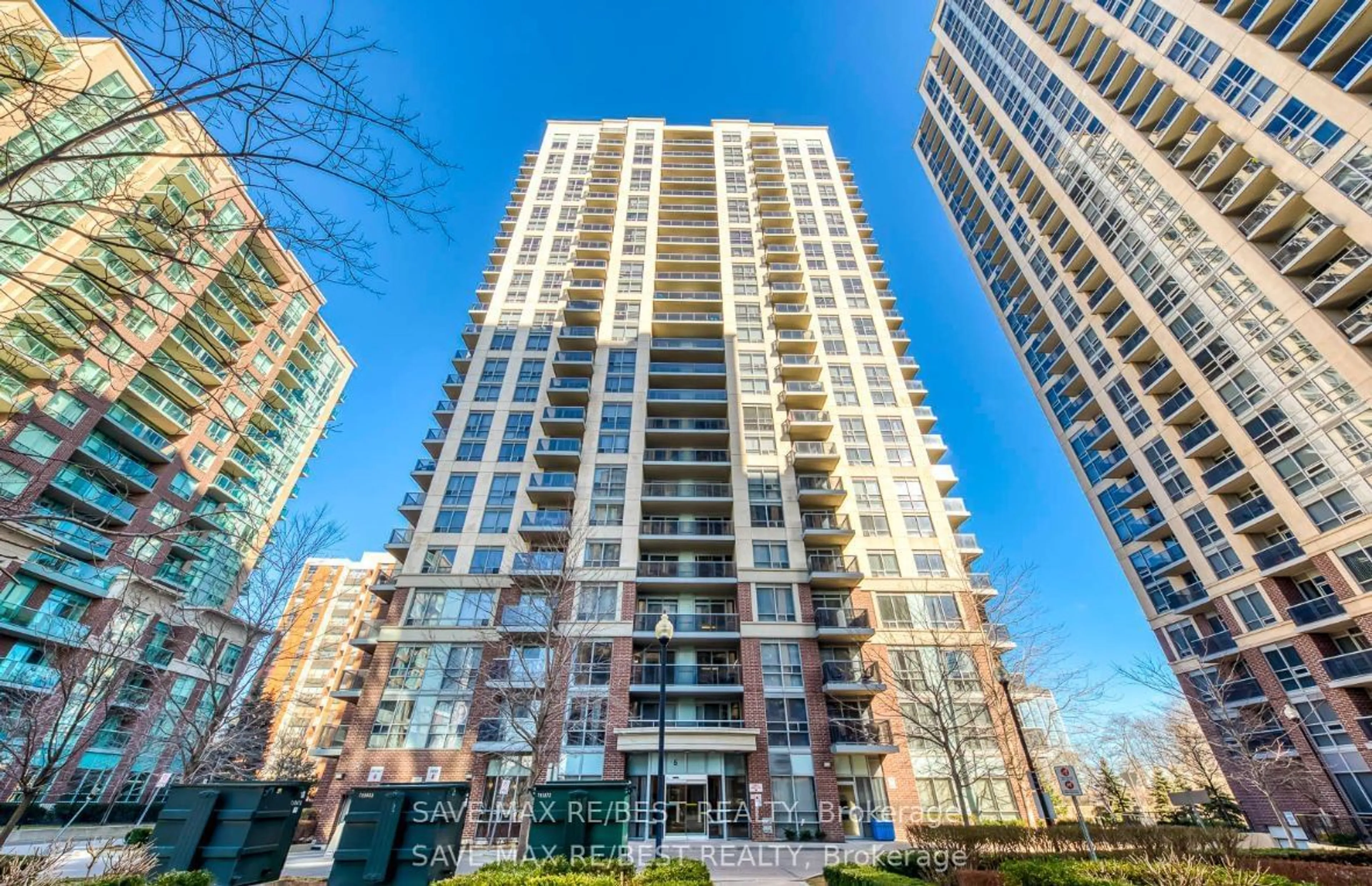 A pic from exterior of the house or condo for 5 Michael Power Pl #1602, Toronto Ontario M9A 0A3
