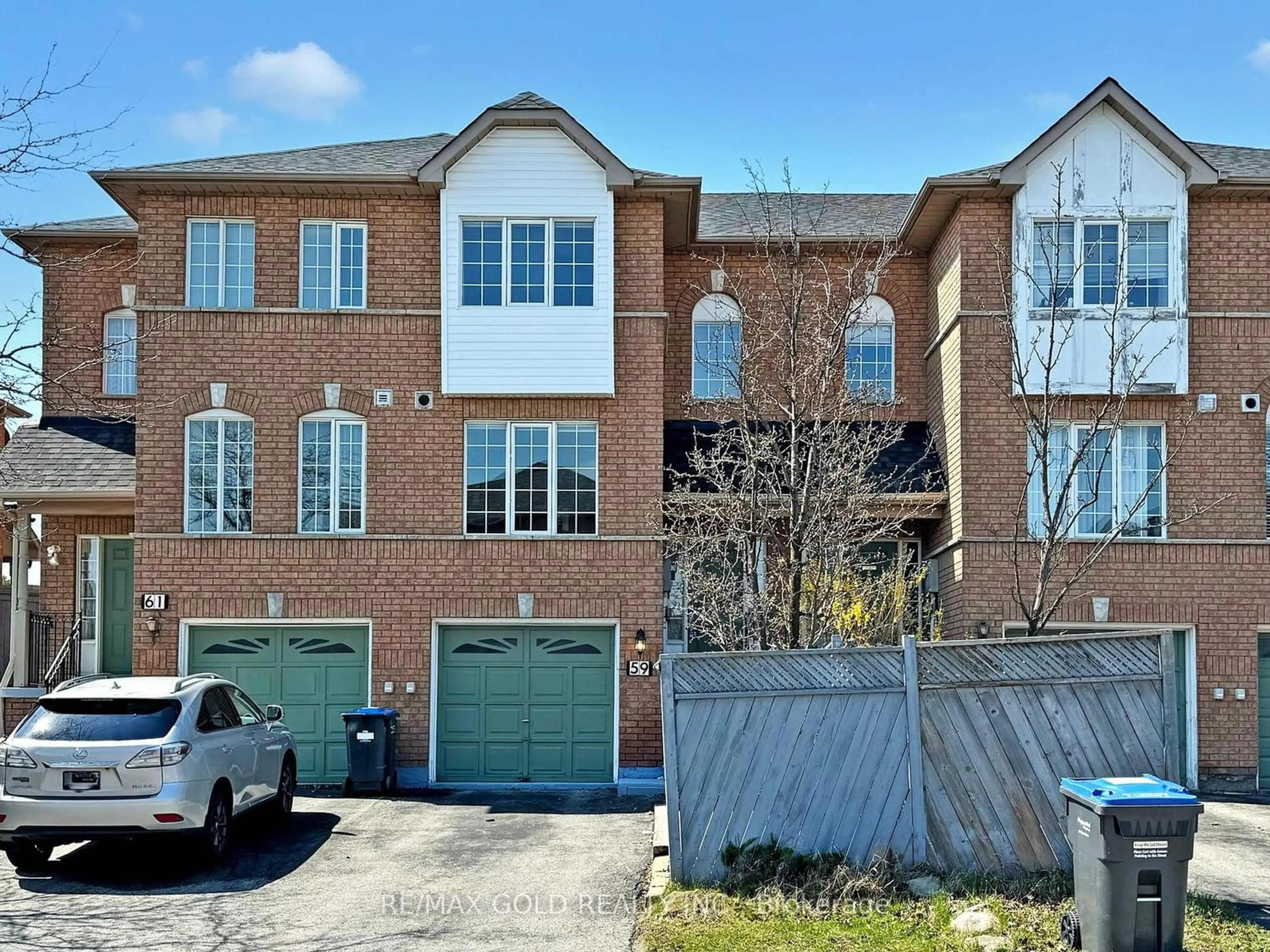 A pic from exterior of the house or condo for 65 Brickyard Way #59, Brampton Ontario L6V 4M2