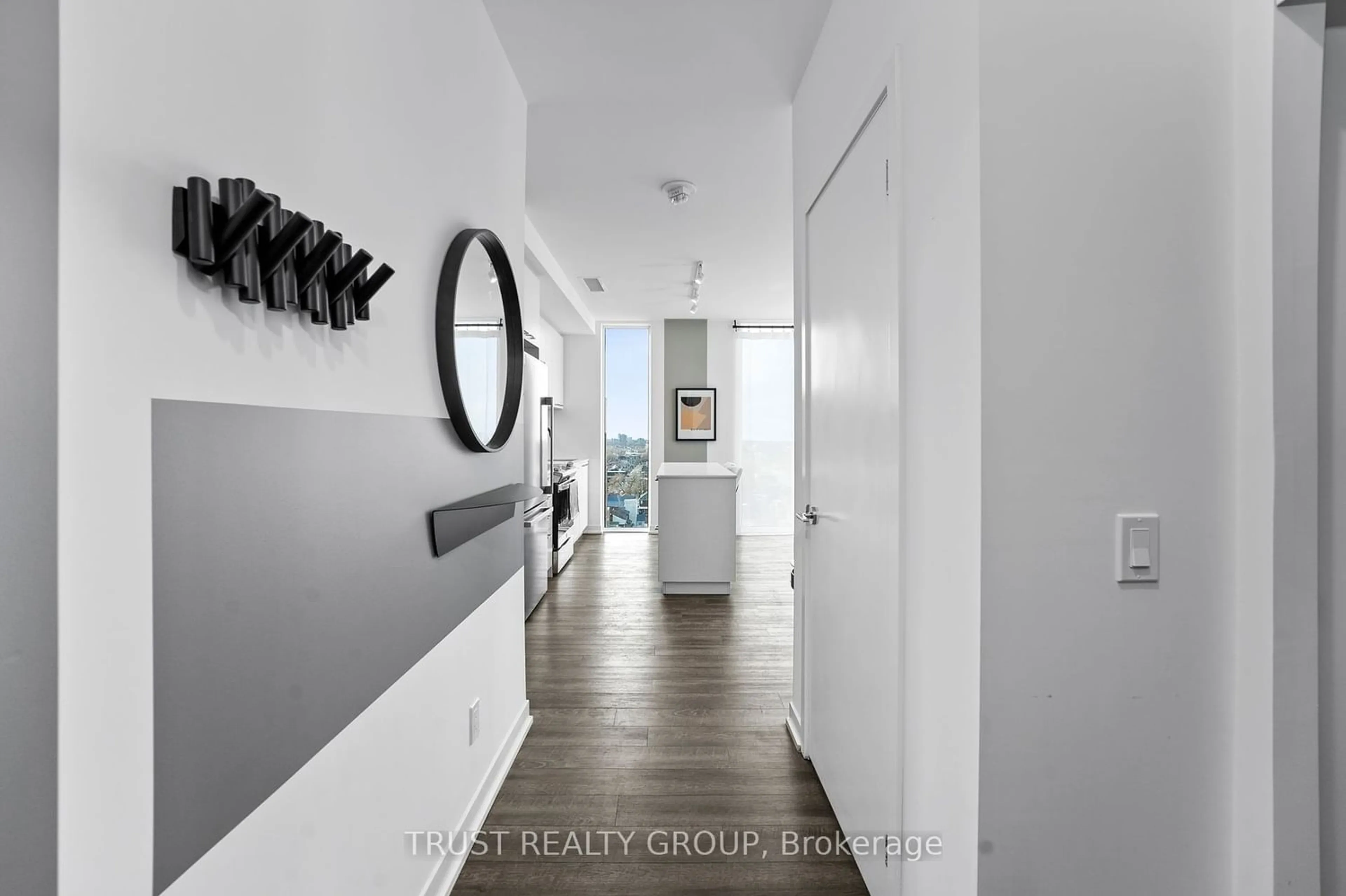 Indoor entryway for 1808 St. Clair Ave #1104, Toronto Ontario M6N 0C1
