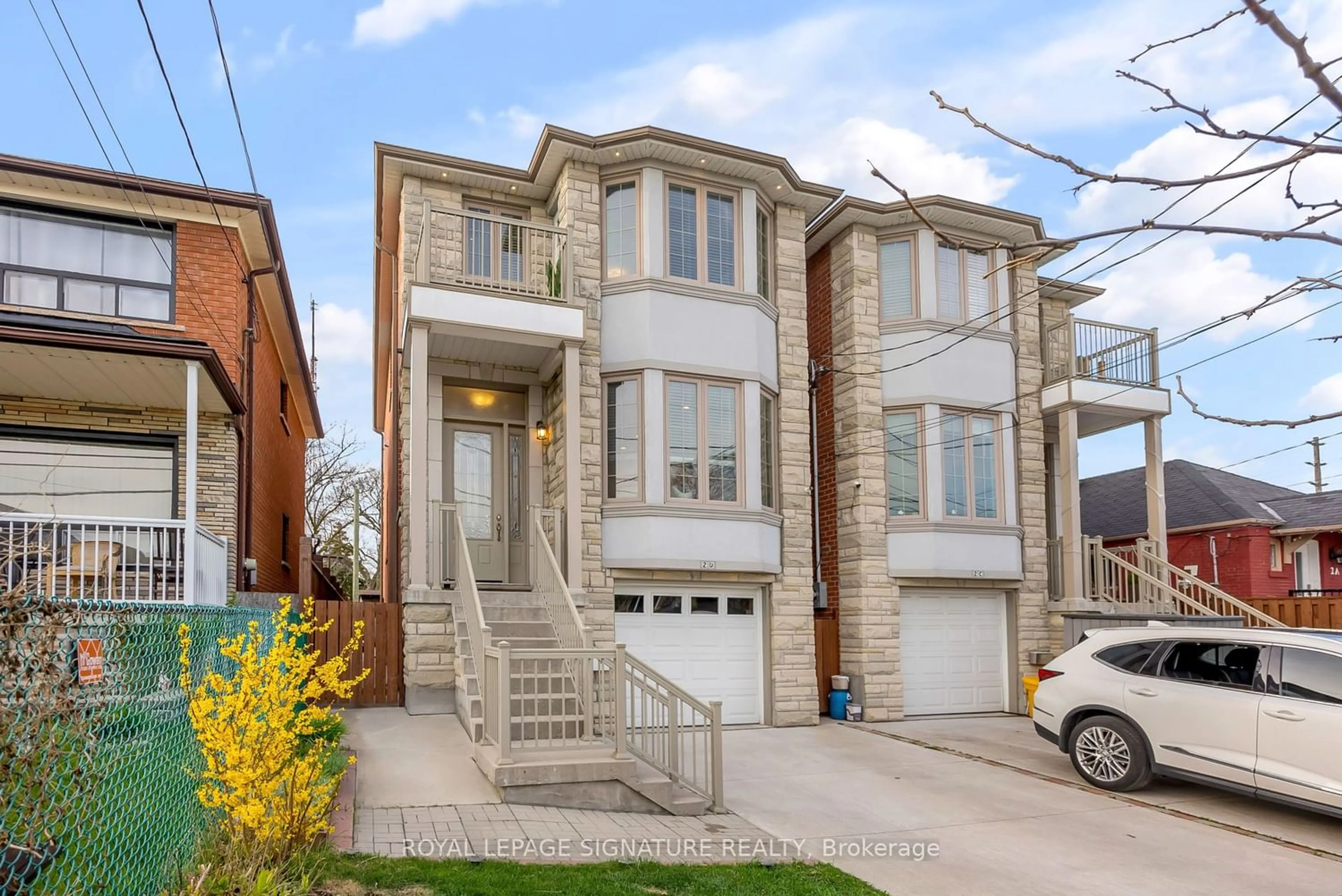 Frontside or backside of a home for 2D Bexley Cres, Toronto Ontario M6N 2P5
