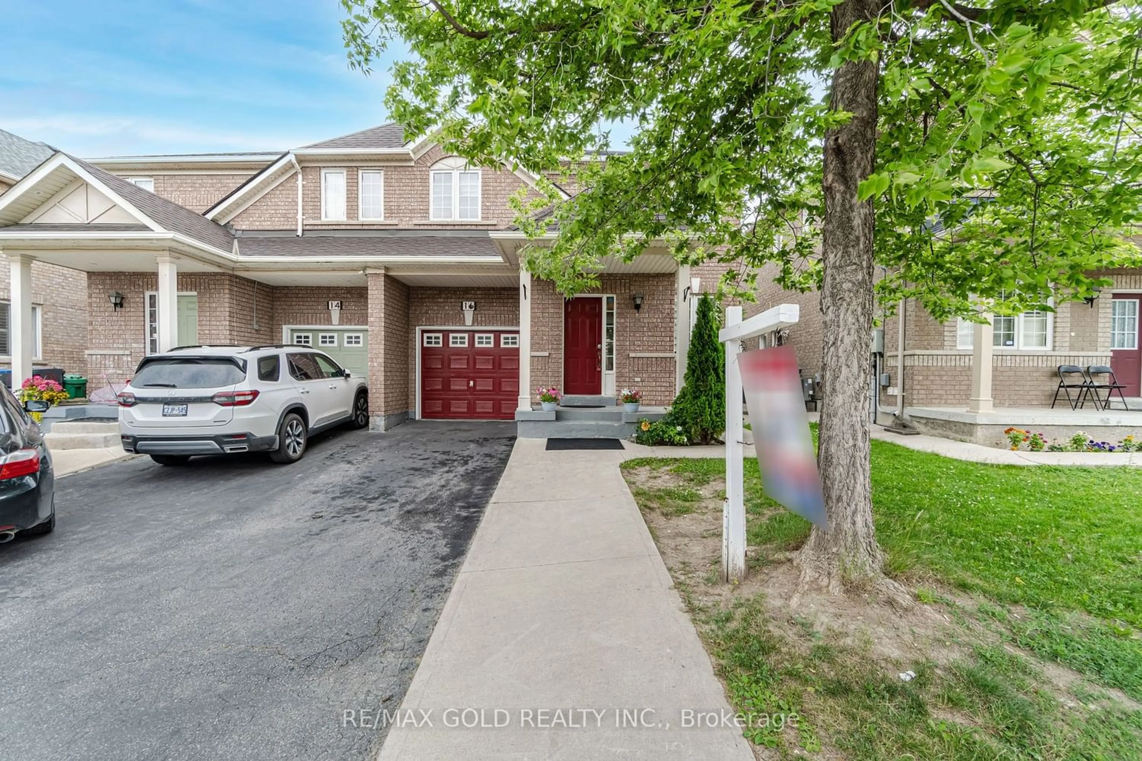 A pic from exterior of the house or condo for 16 Sestina Crt, Brampton Ontario L6P 1R9