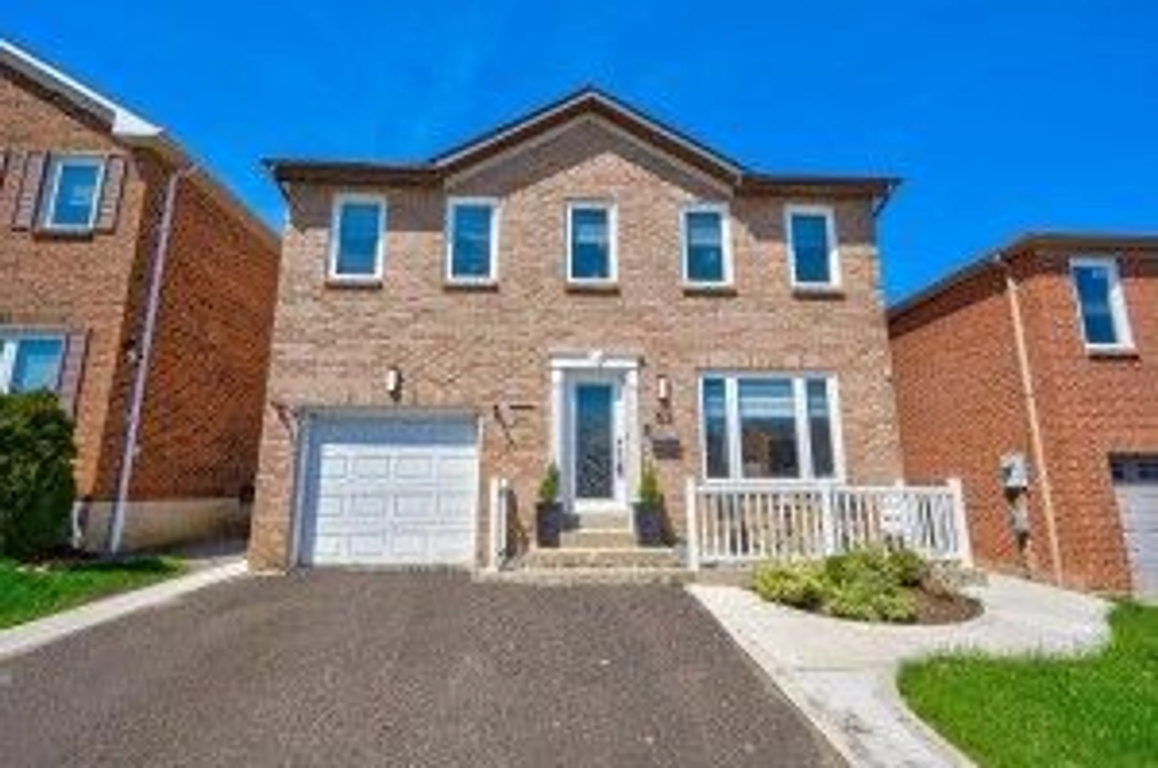 Home with brick exterior material for 53 Nuttall St, Brampton Ontario L6S 4V1