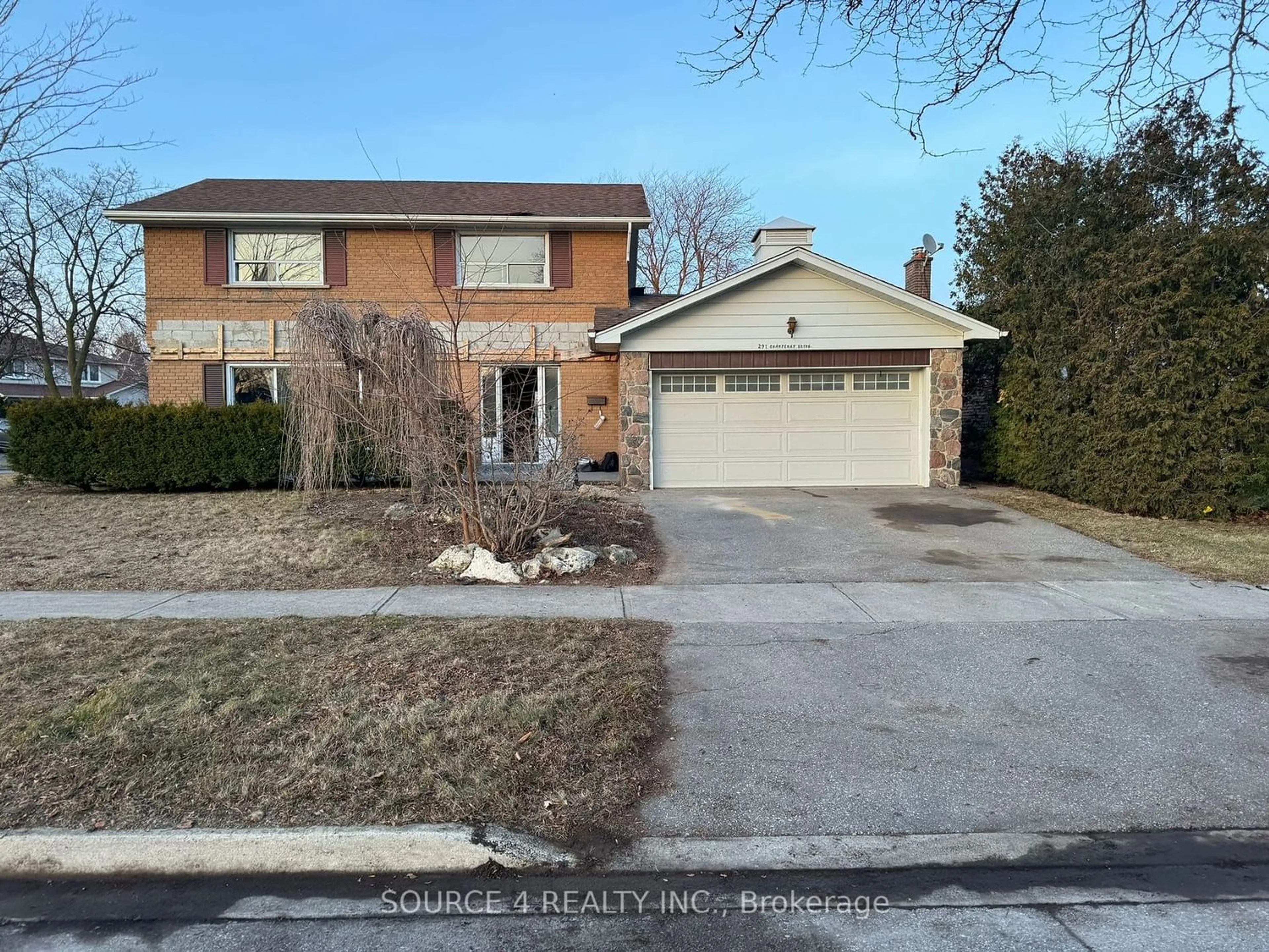 Frontside or backside of a home for 291 Chantenay Dr, Mississauga Ontario L5A 1E6