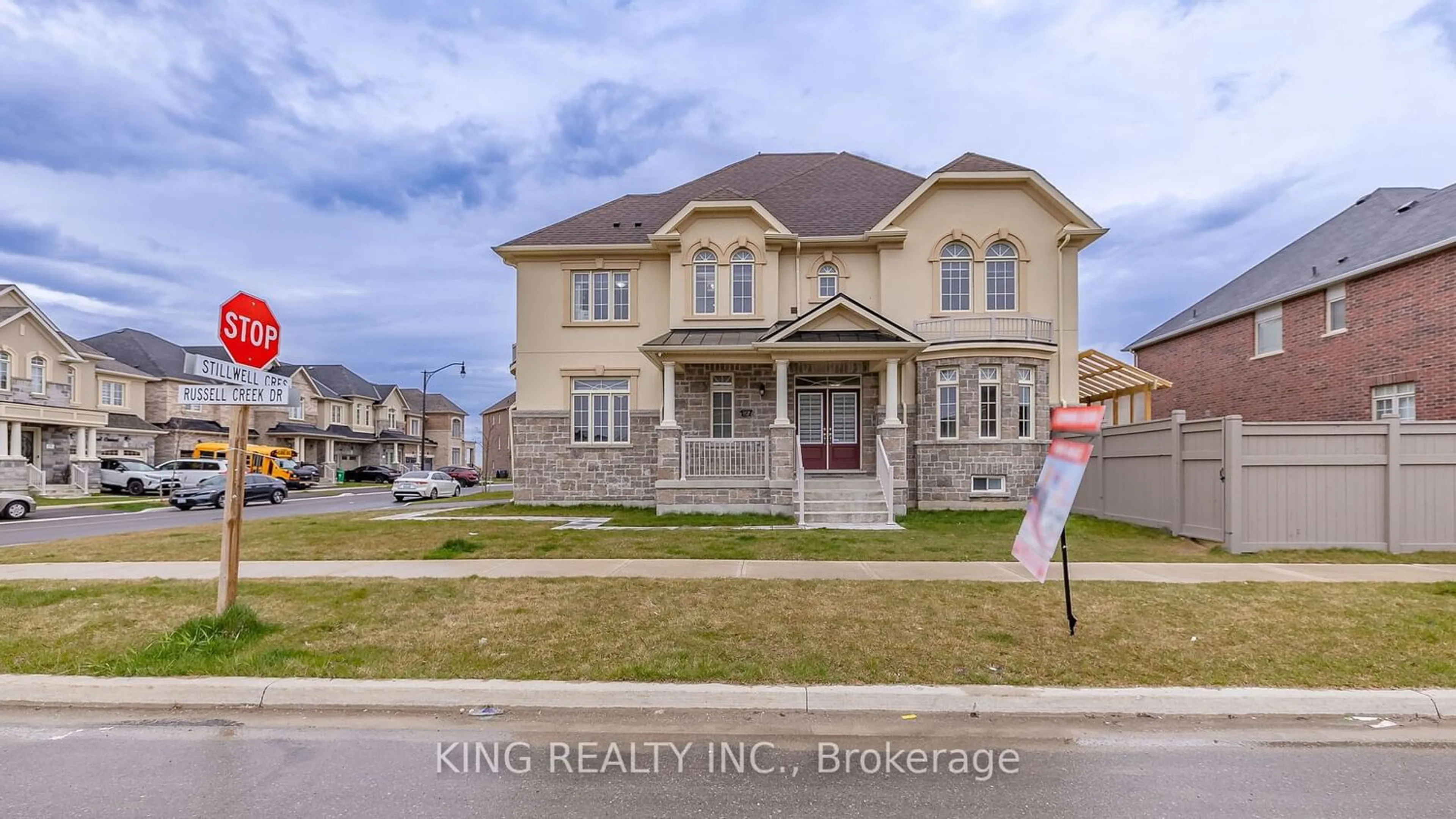 Frontside or backside of a home for 127 Russell Creek Dr, Brampton Ontario L6R 4C2