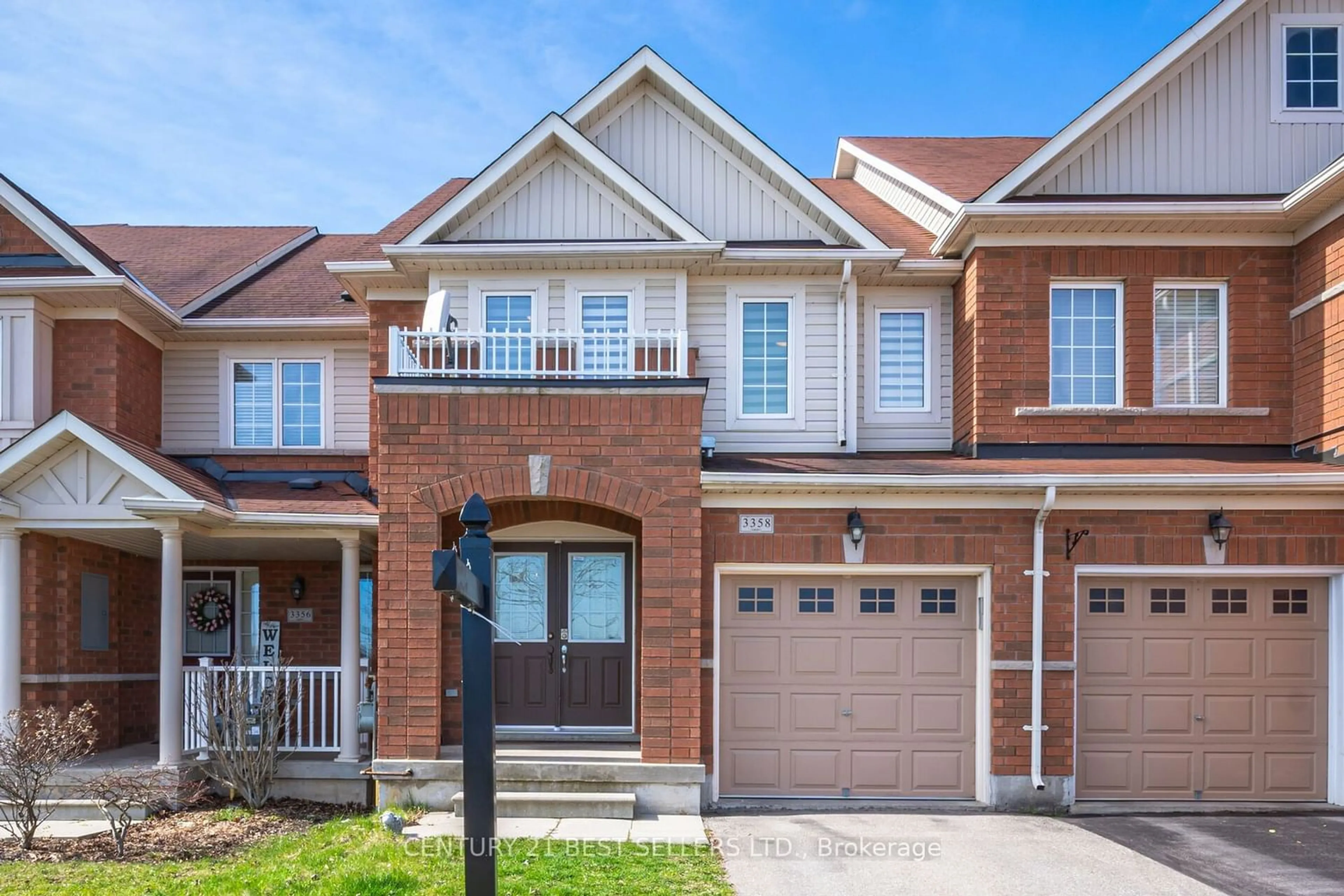 Home with brick exterior material for 3358 Mikalda Rd, Burlington Ontario L7M 0K9