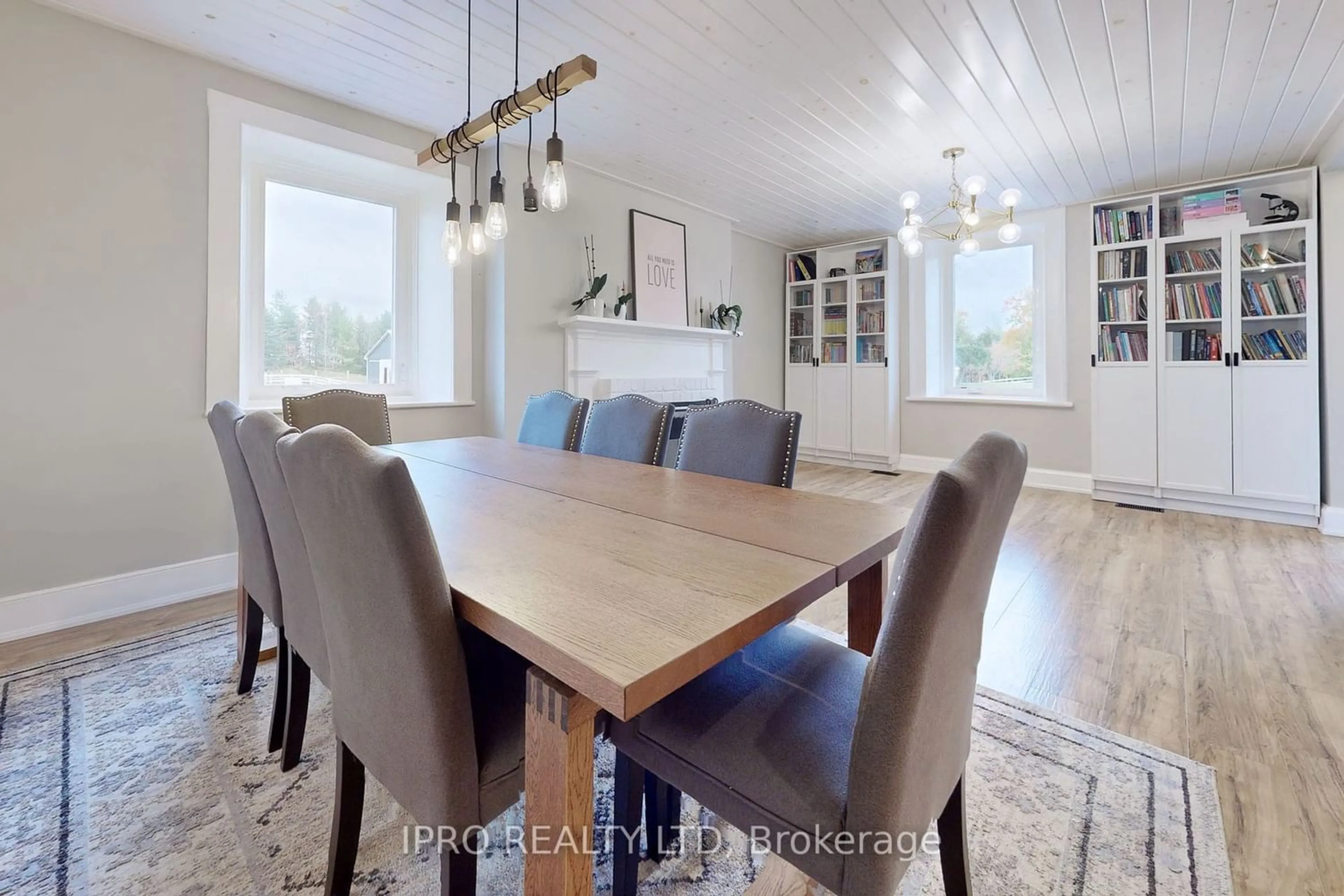 Dining room for 18161 Heart Lake Rd, Caledon Ontario L7K 2A4