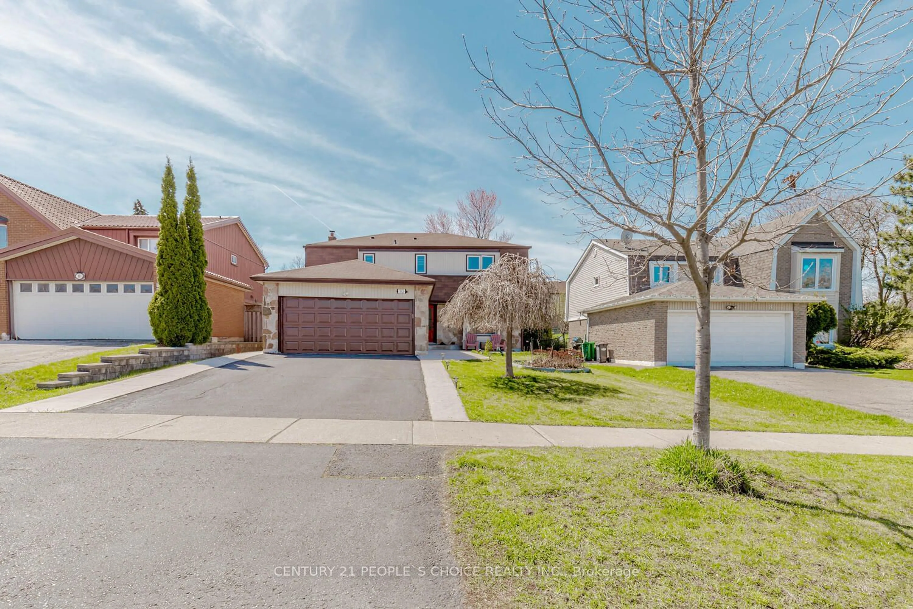 Frontside or backside of a home for 10 Mansfield St, Brampton Ontario L6S 2Y3