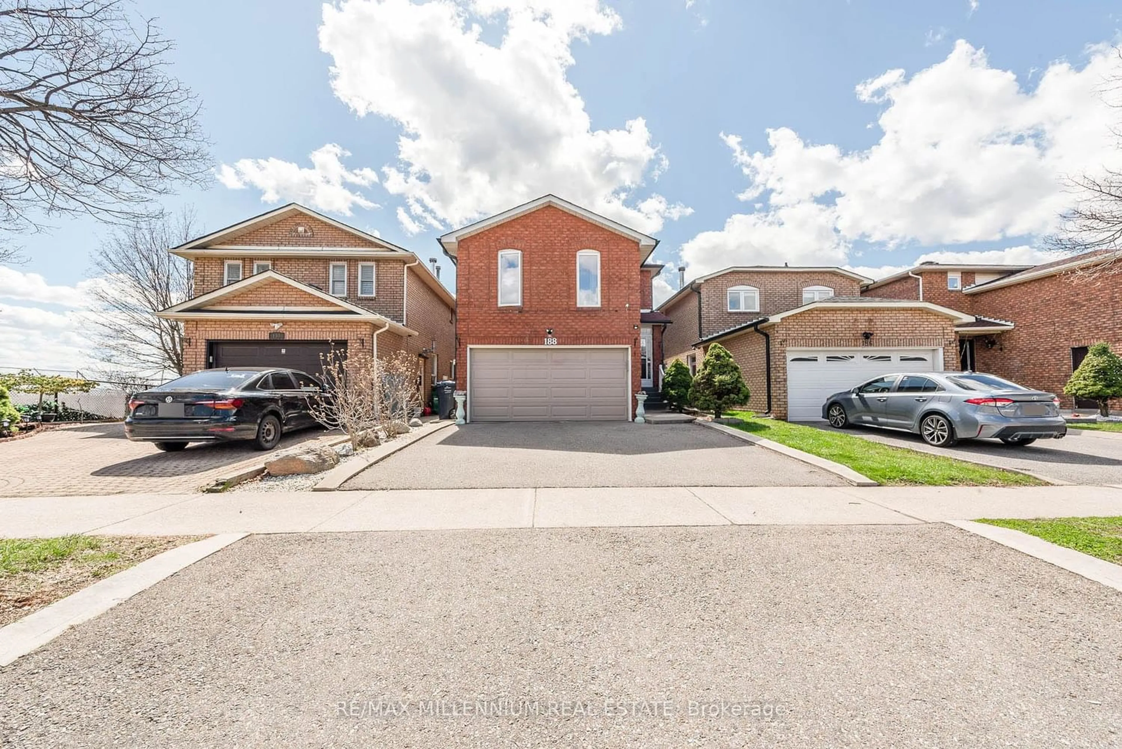 A pic from exterior of the house or condo for 188 Richvale Dr, Brampton Ontario L6Z 4L5