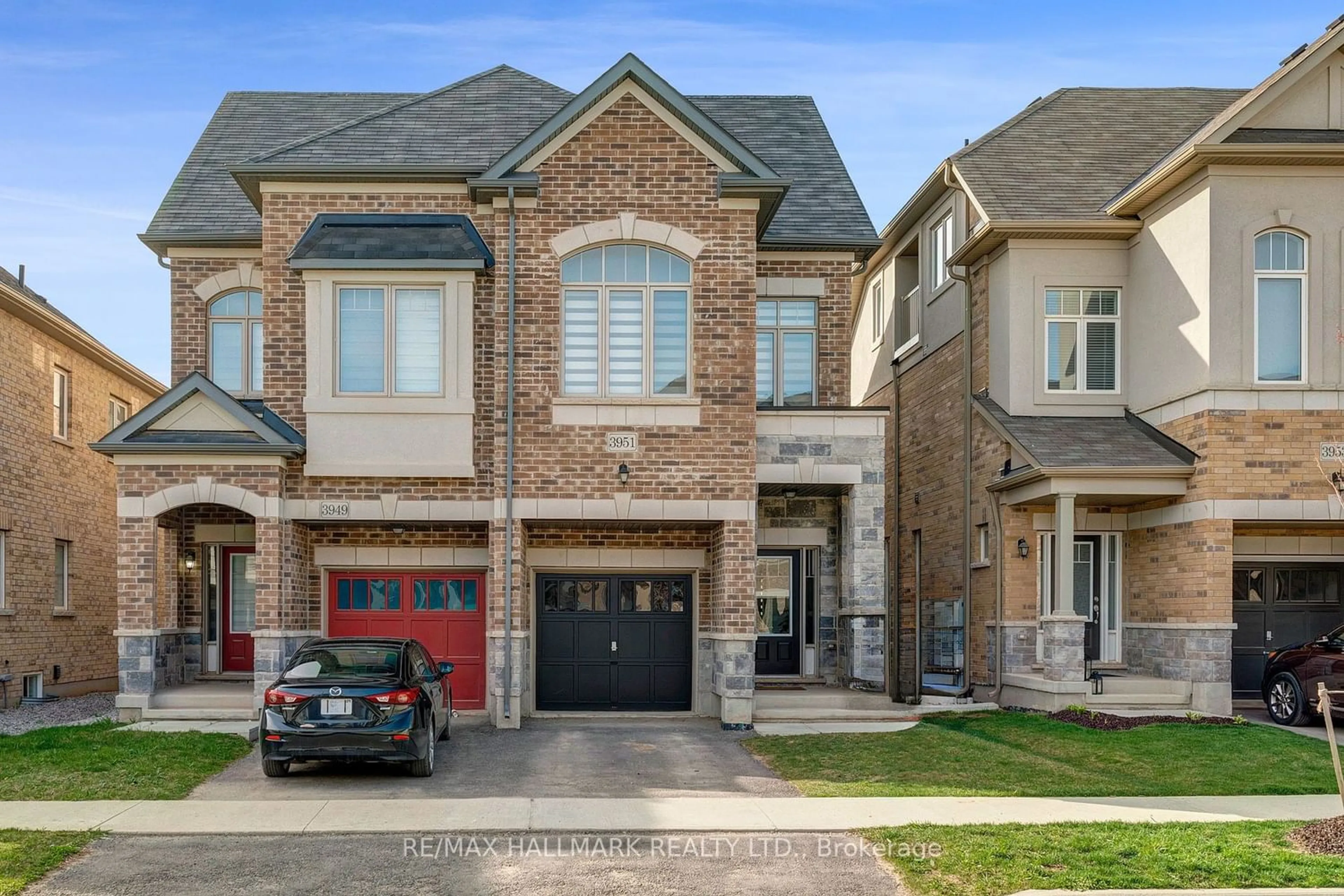 Home with brick exterior material for 3951 Koenig Rd, Burlington Ontario L7M 0Z8