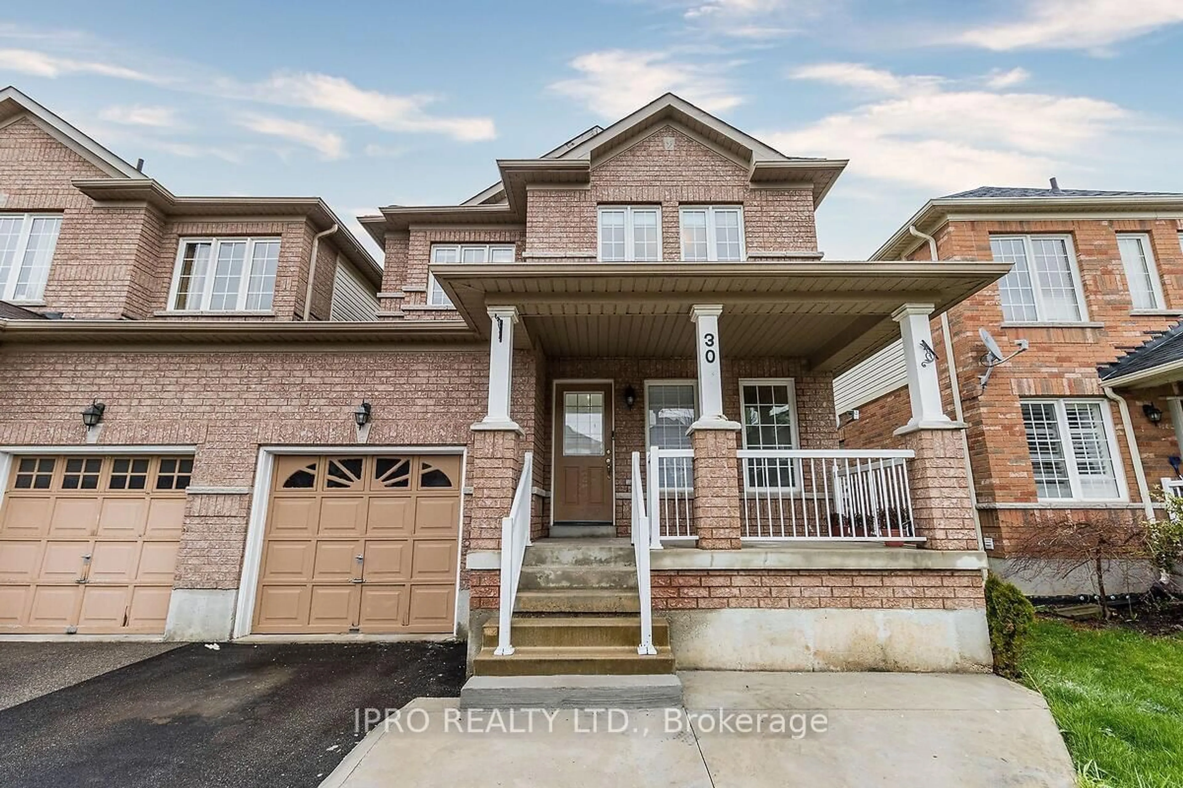 A pic from exterior of the house or condo for 307 Teetzel Dr, Milton Ontario L9T 0B1