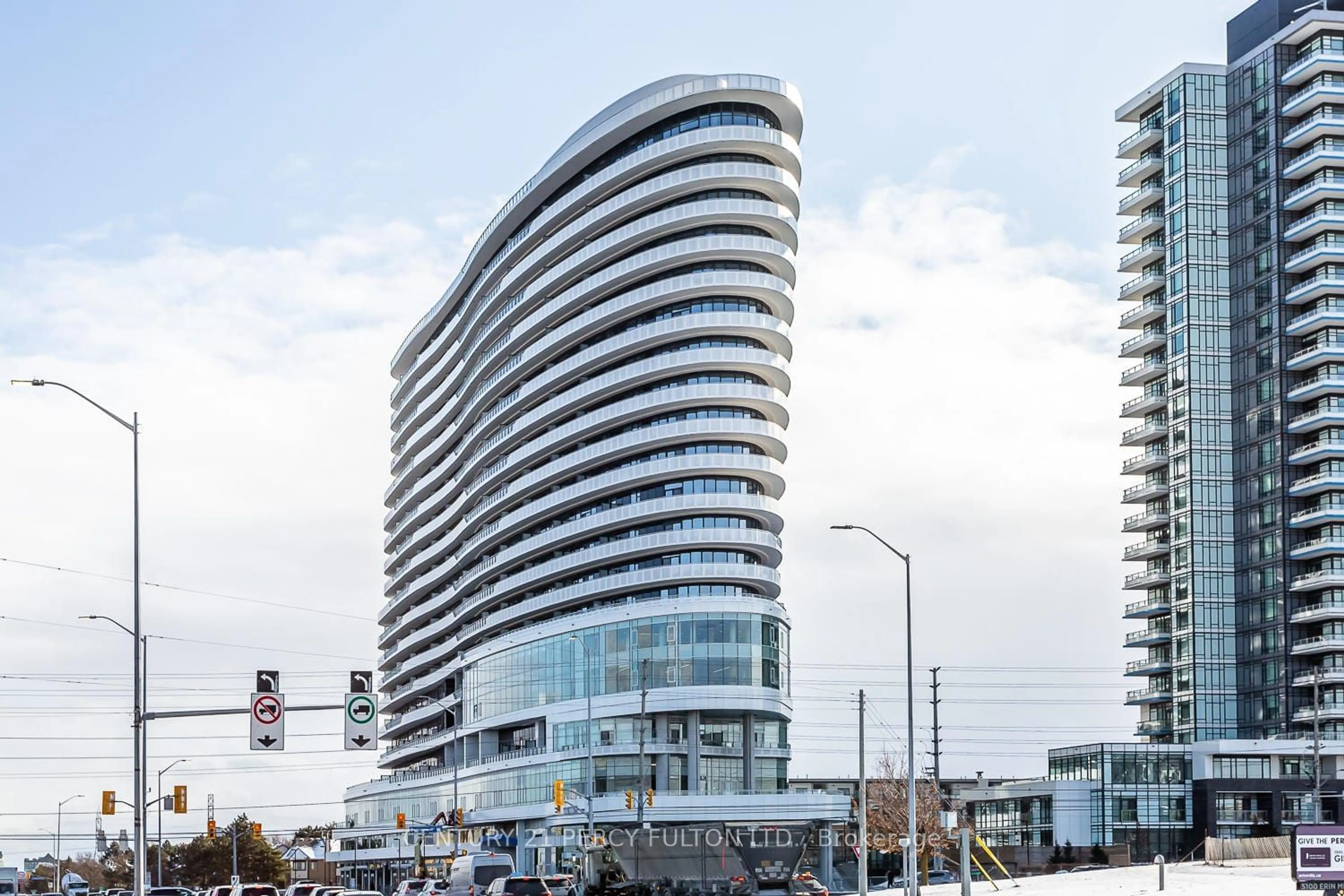 Outside view for 2520 Eglinton Ave #1221, Mississauga Ontario L5M 0Y4
