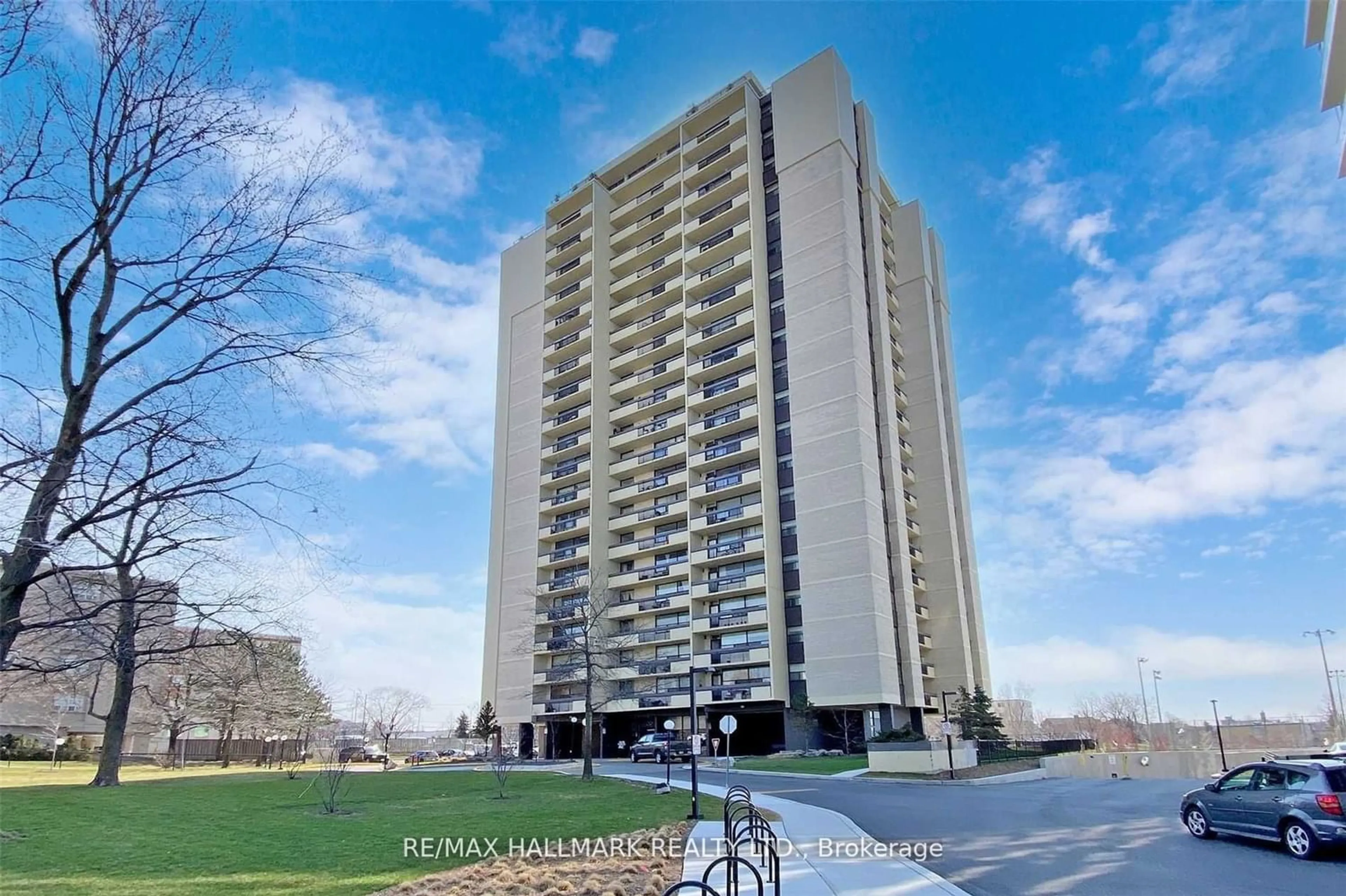 A pic from exterior of the house or condo for 1455 Lawrence Ave #1806, Toronto Ontario M6L 1B1