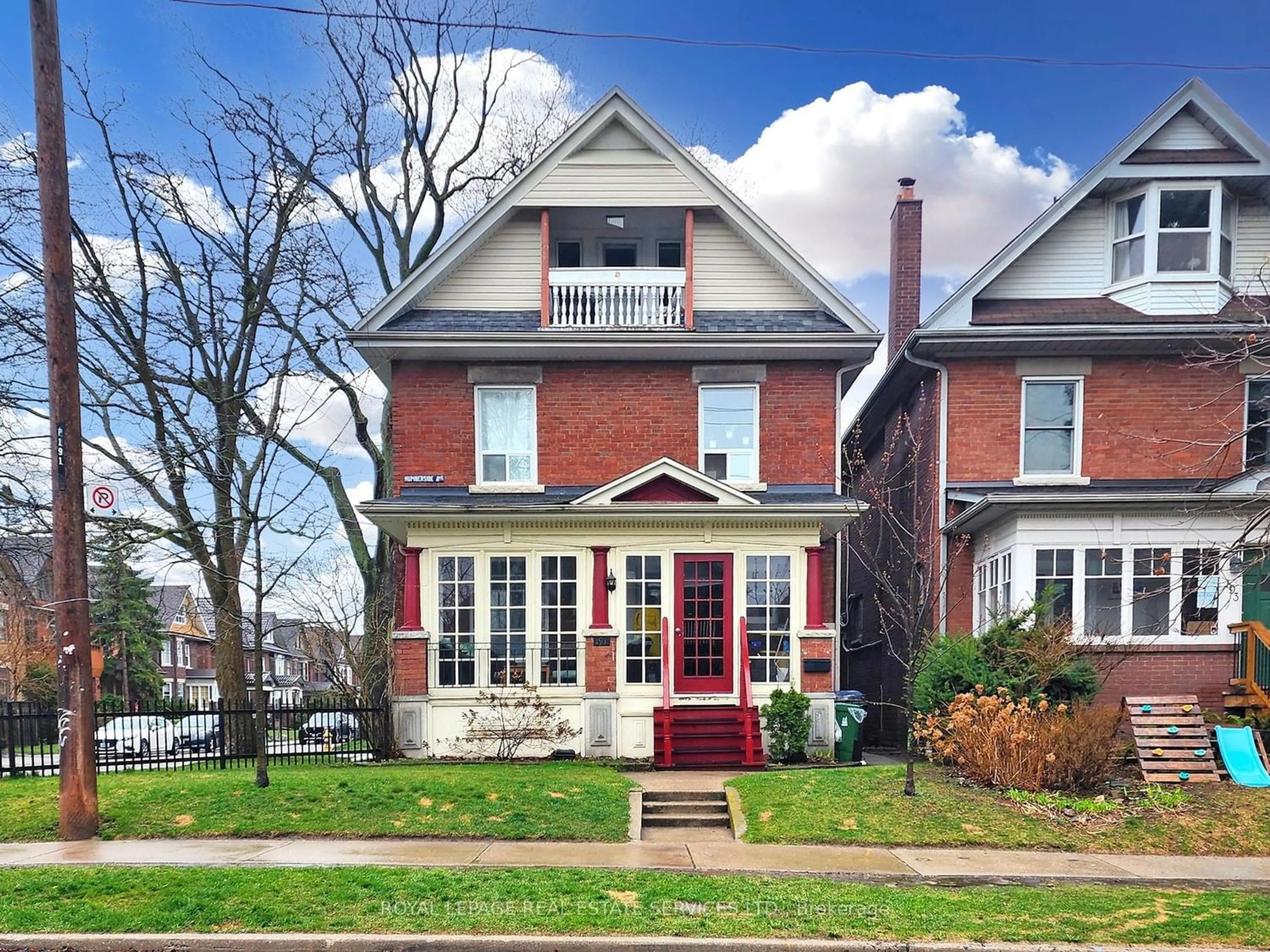 Home with brick exterior material for 191 Humberside Ave, Toronto Ontario M6P 1K7