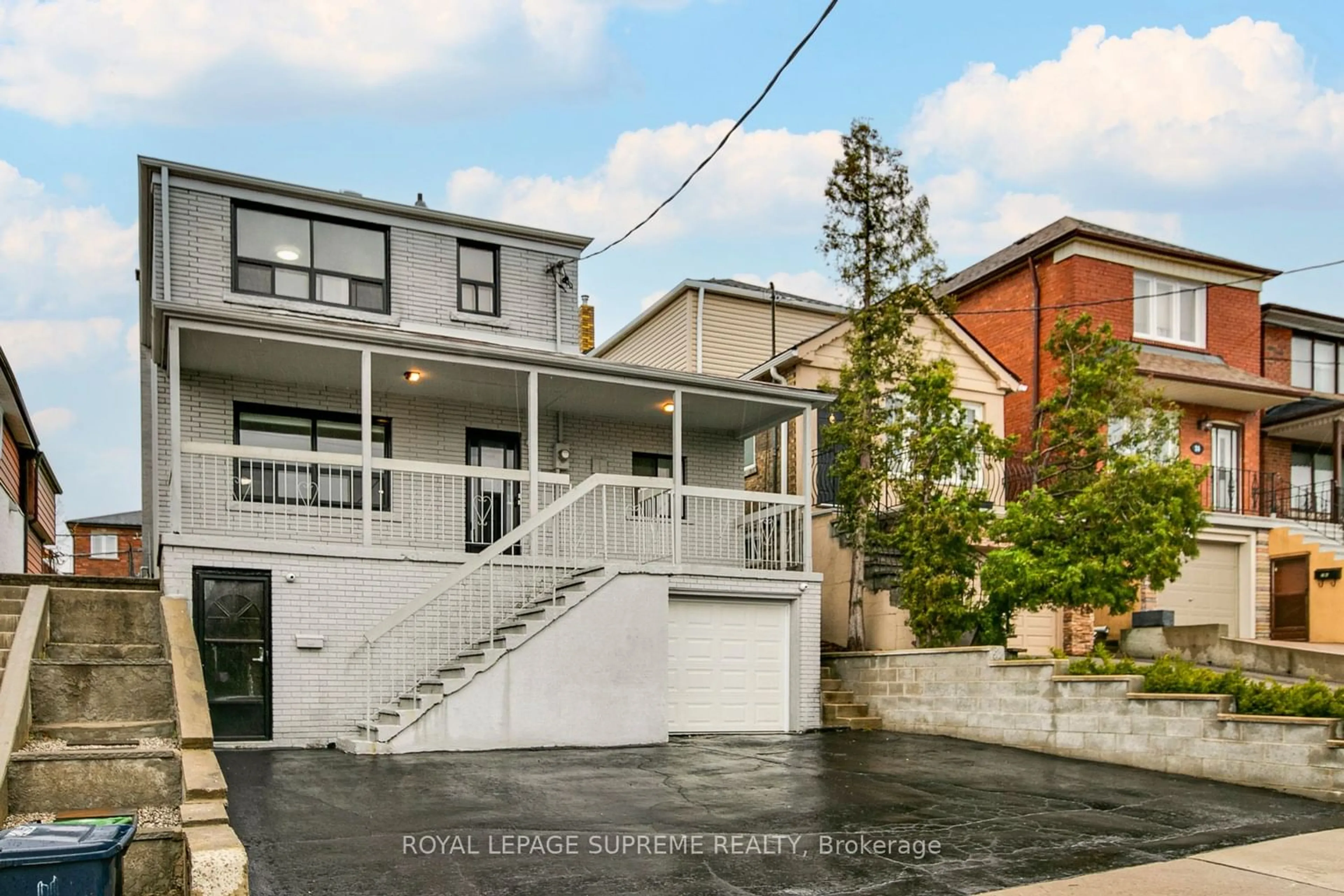 Frontside or backside of a home for 20 Lacey Ave, Toronto Ontario M6M 3L7