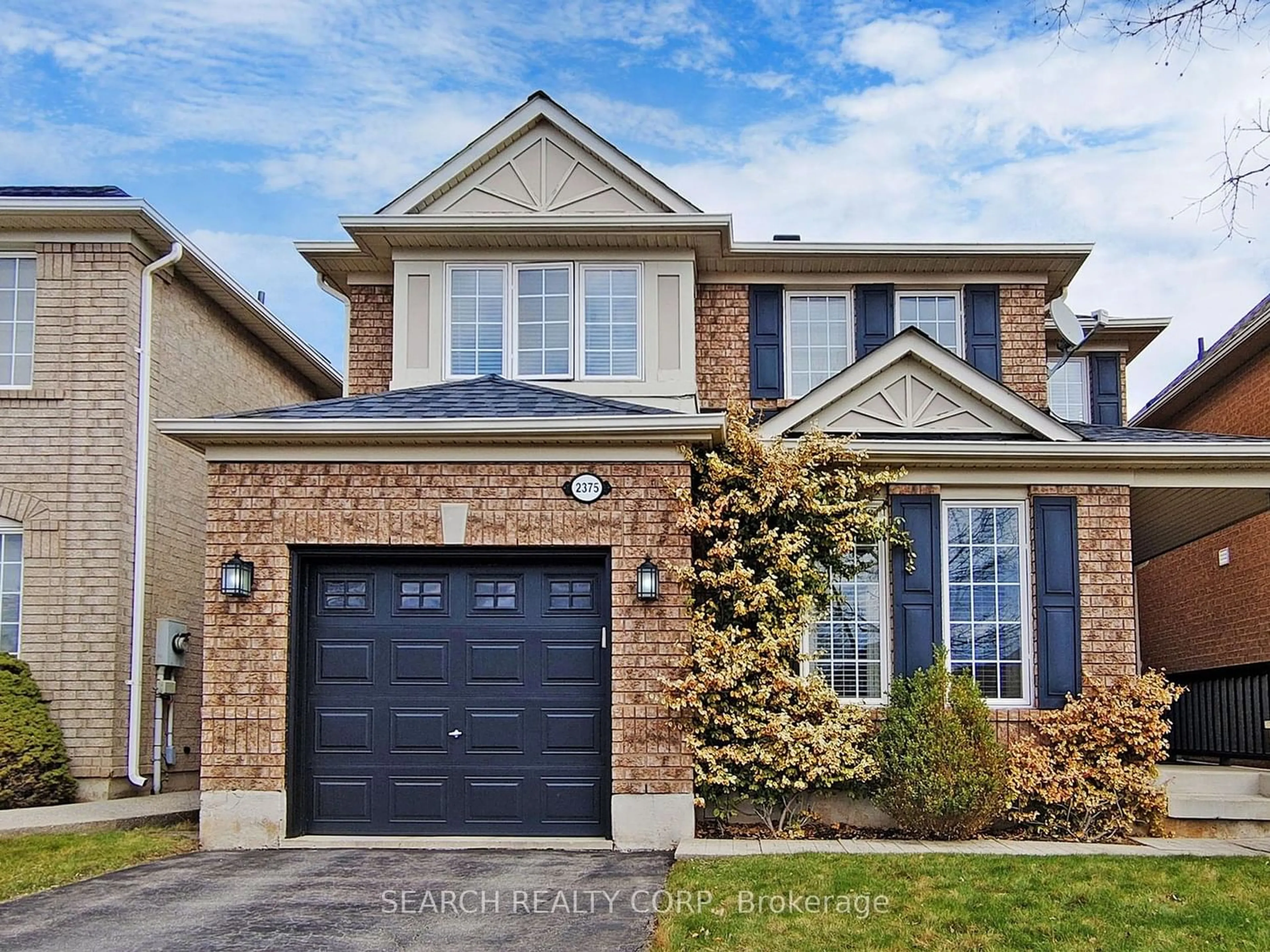 Home with brick exterior material for 2375 Proudfoot Tr, Oakville Ontario L6M 4X9