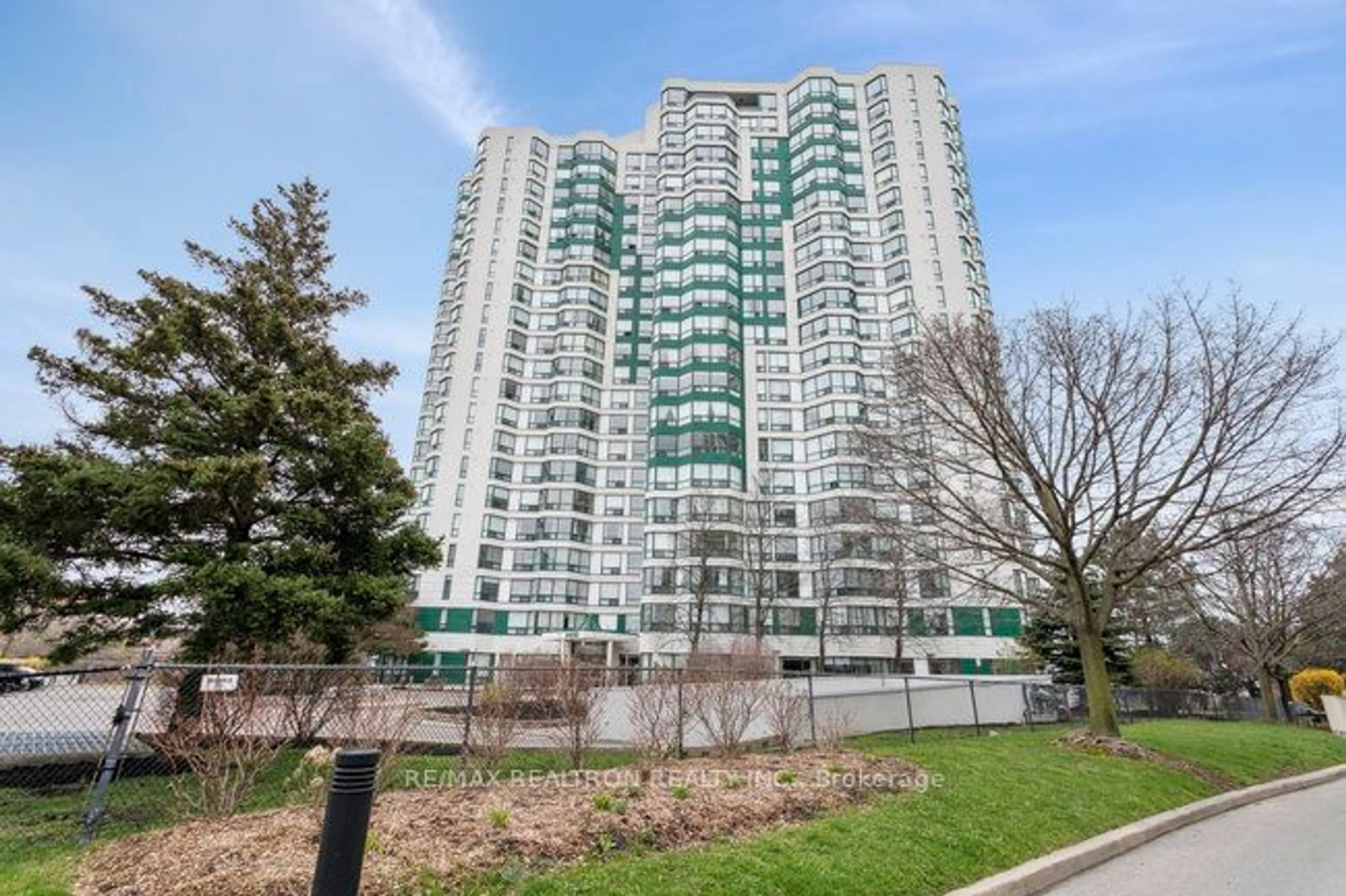 A pic from exterior of the house or condo for 4450 Tucana Crt #402, Mississauga Ontario L5R 3R4