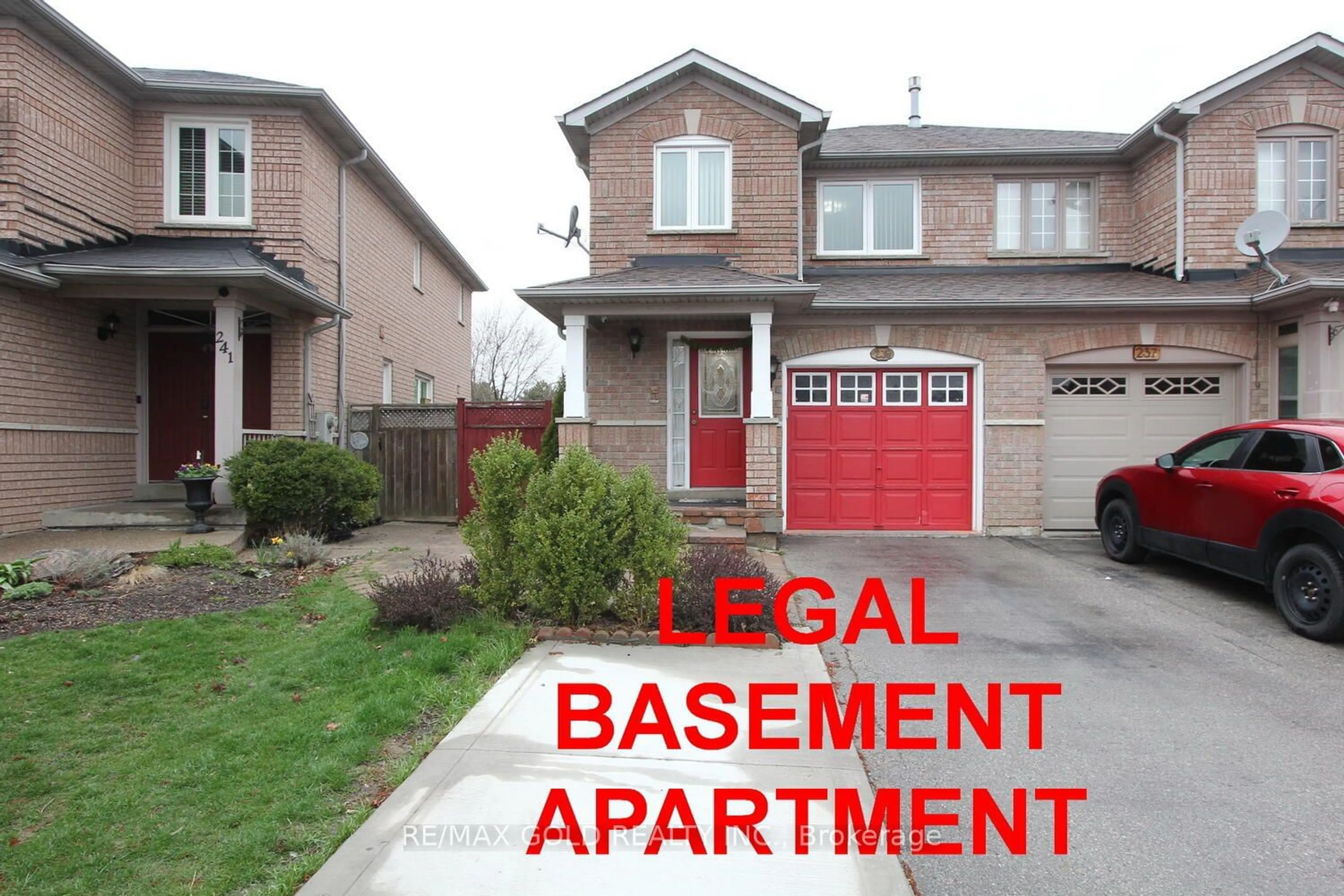 Frontside or backside of a home for 239 Morningmist St, Brampton Ontario L6R 2B8