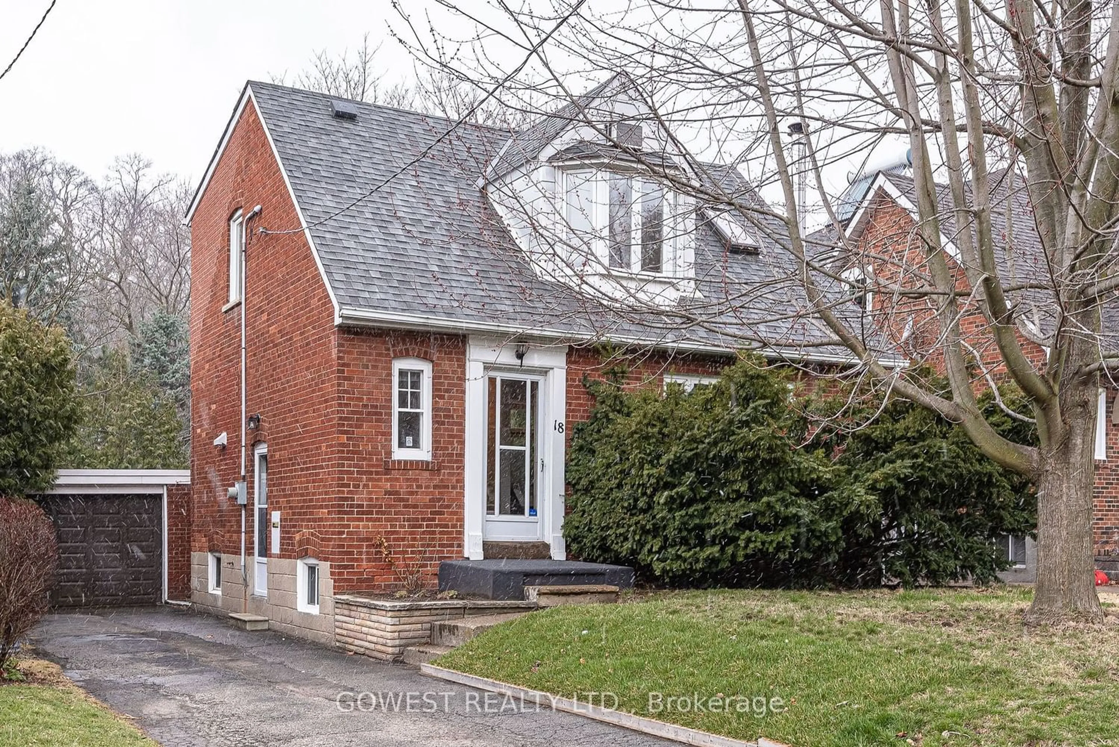 Home with brick exterior material for 18 Worthington Cres, Toronto Ontario M6S 3P6