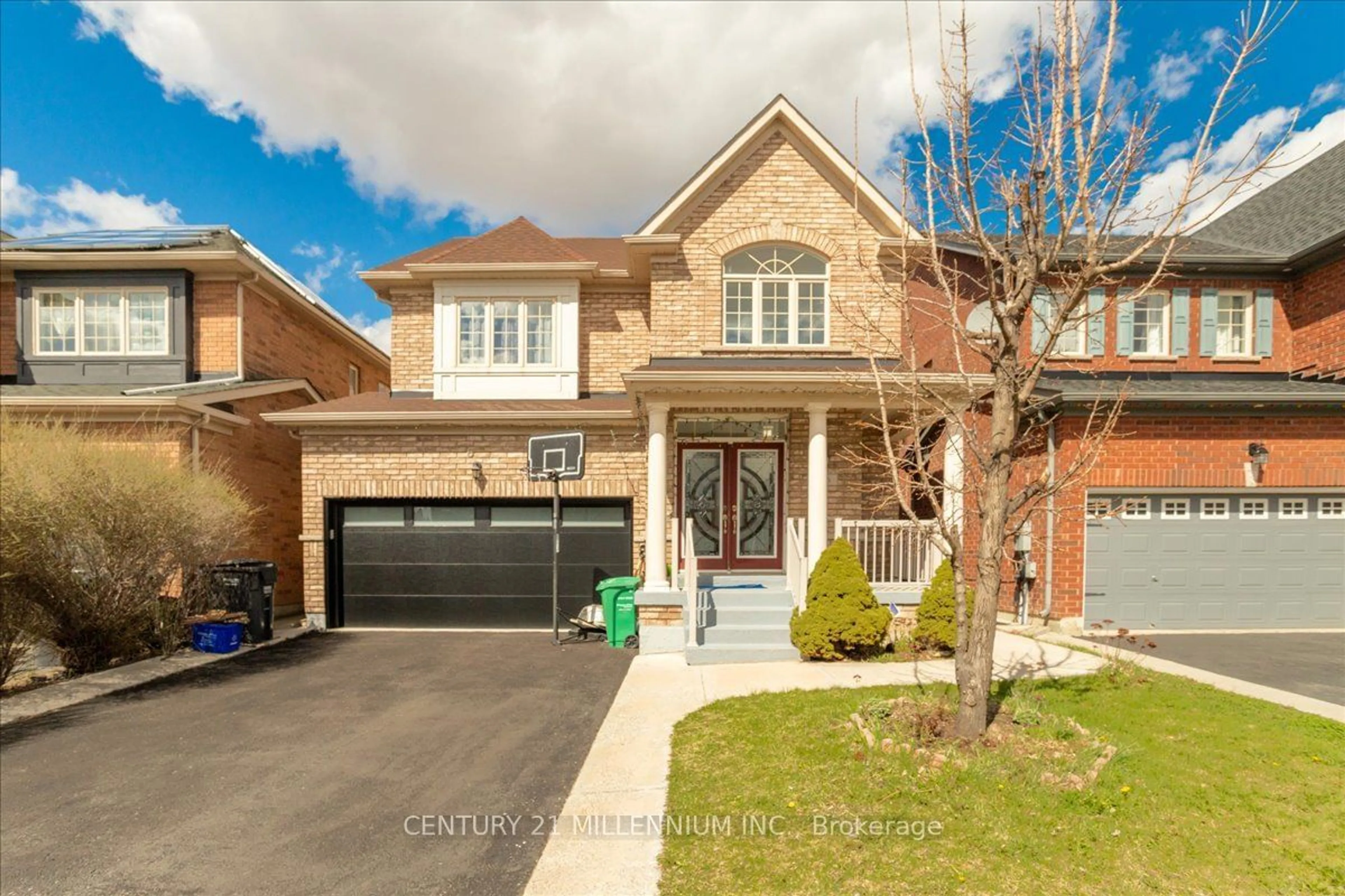 Frontside or backside of a home for 6 Dalhousie Cres, Brampton Ontario L6R 0N8
