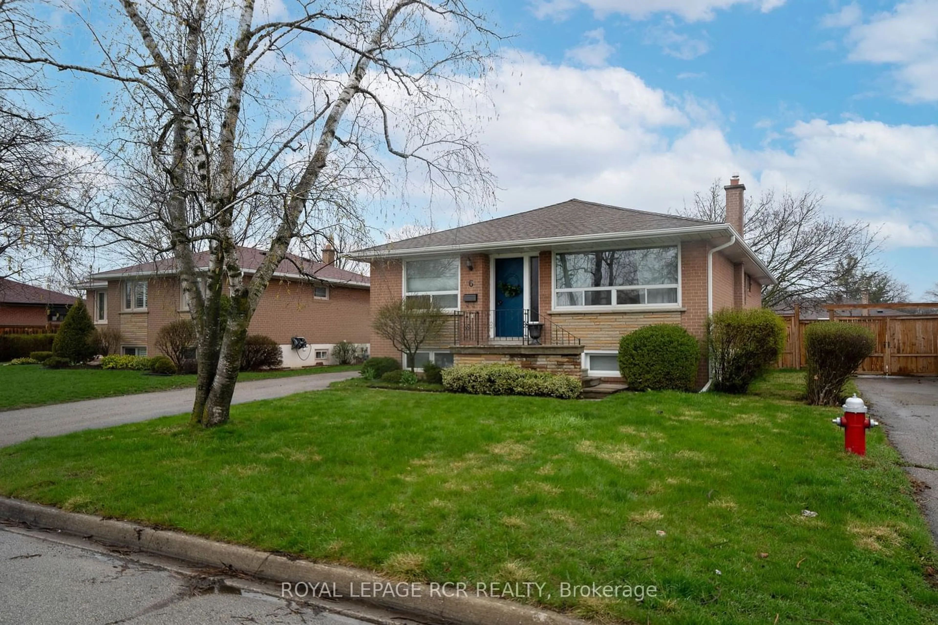 Frontside or backside of a home for 6 Ridgetop Ave, Brampton Ontario L6X 1Z7